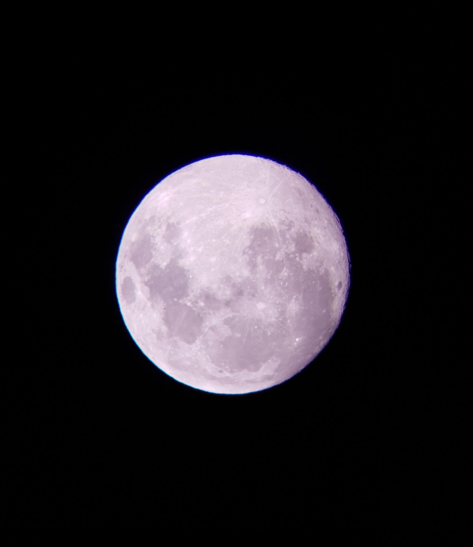 The moon from Australia. Shot in between rain clouds. r/astrophotography