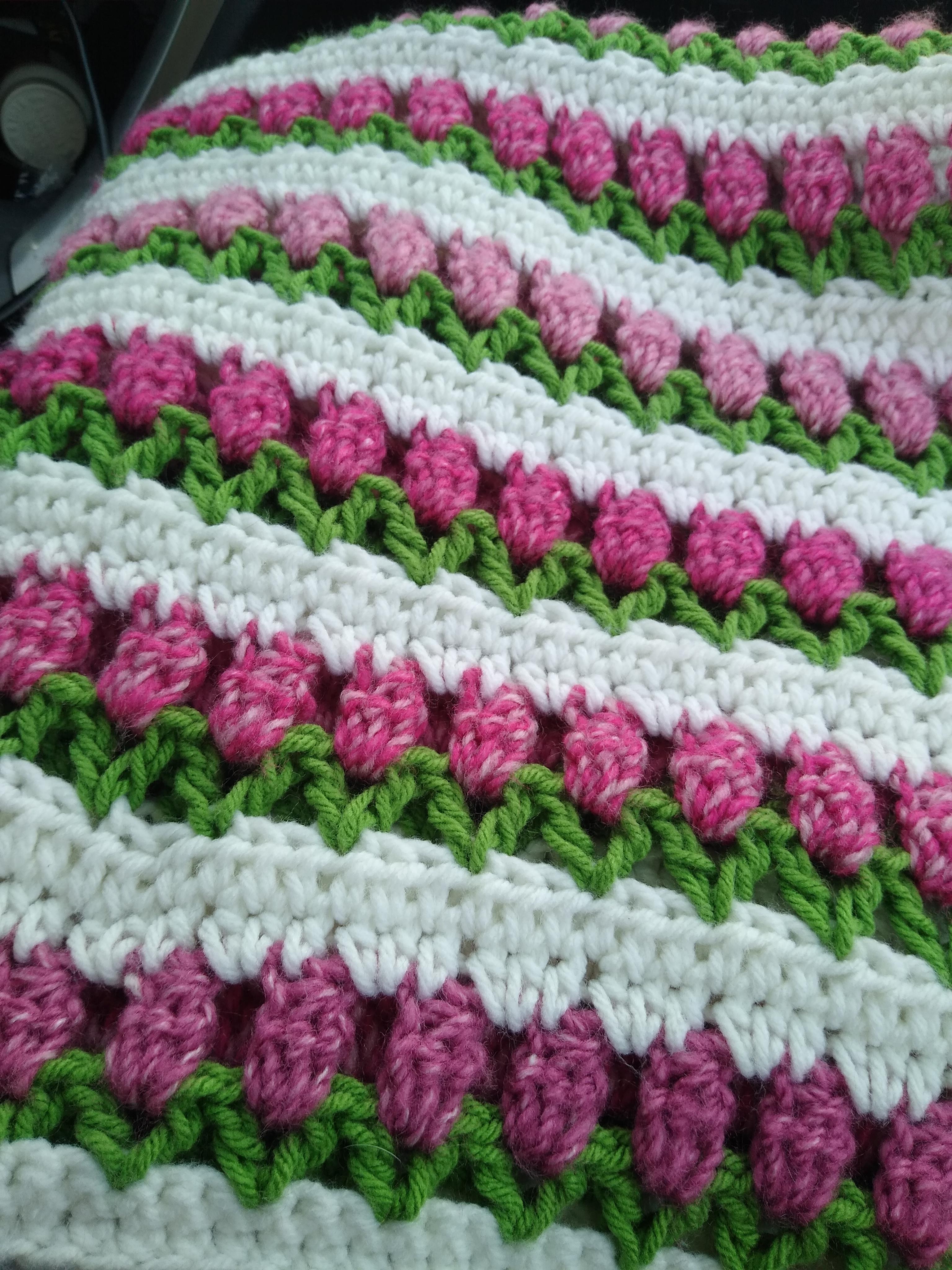 Blanket for a grad party gift! r/crochet