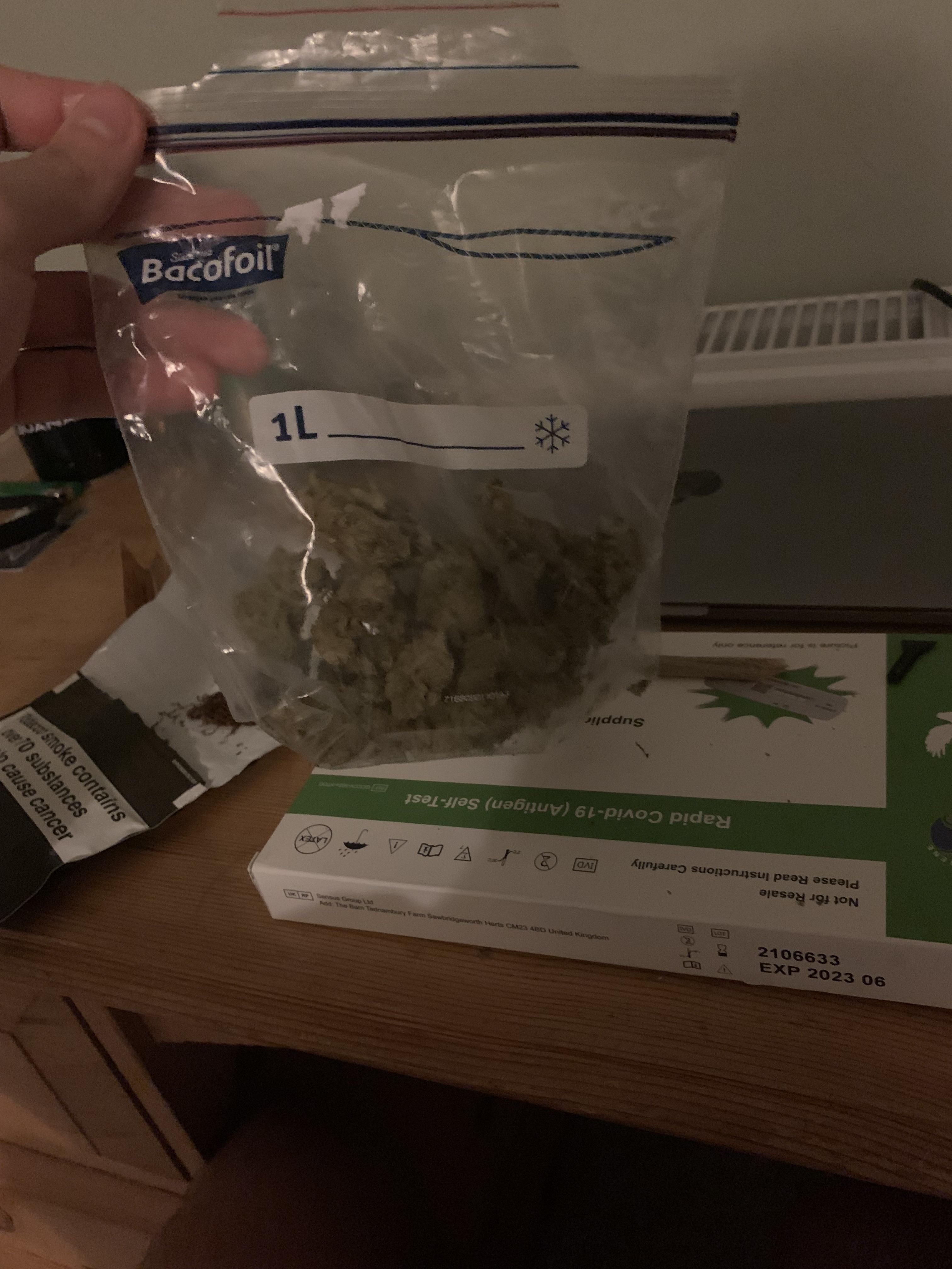 You American OPs keep showing off your nice pretty bags. May I present