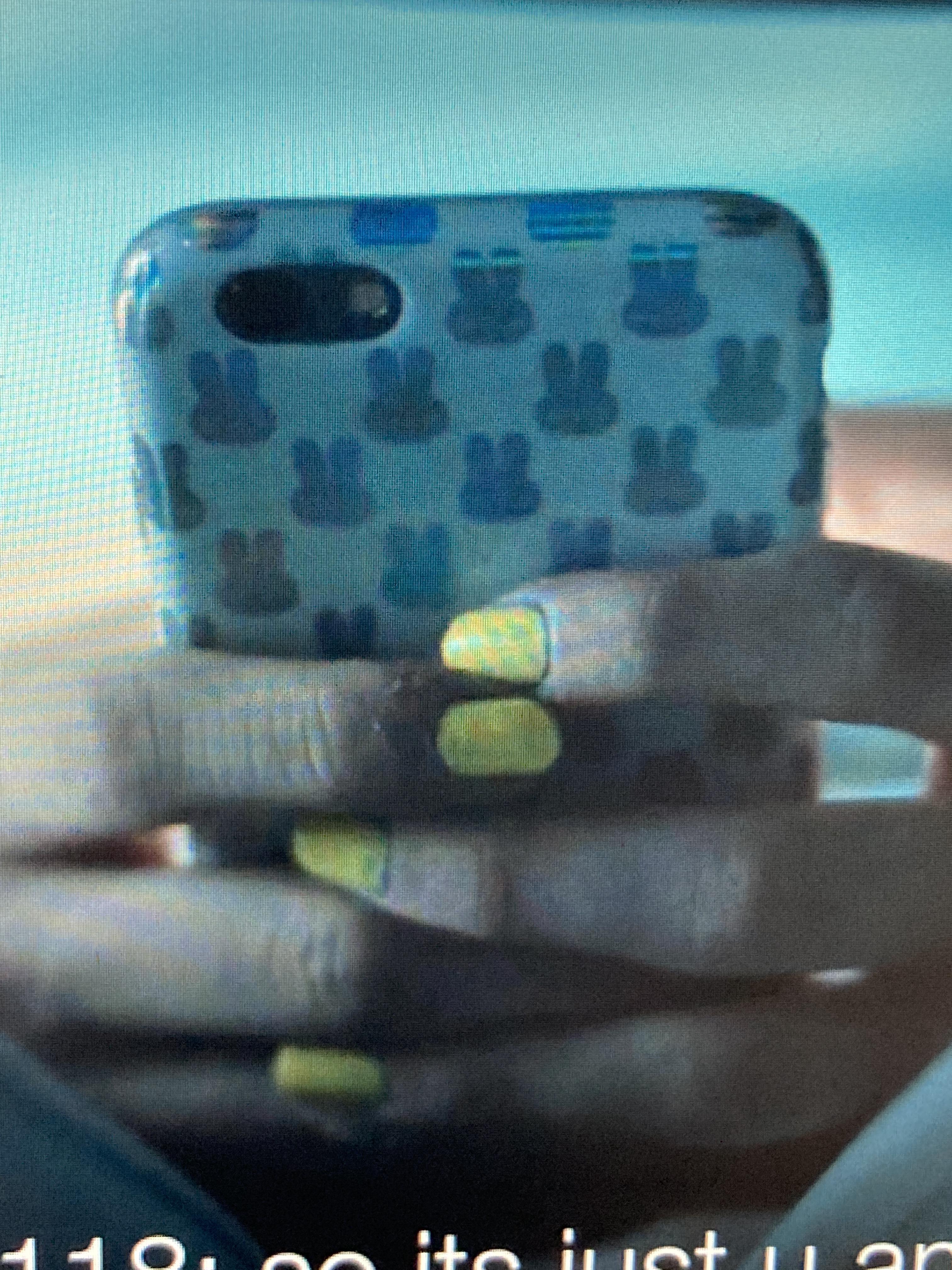 where can i buy this phone case jules has in ep 2 season 1?? r/euphoria