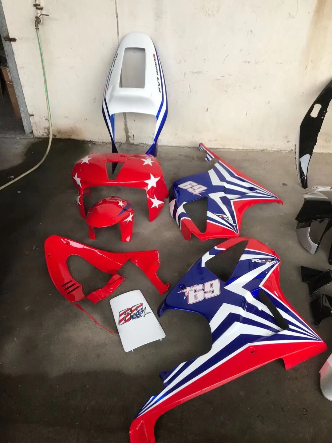 Got a picture of my new custom painted fairings and they look amazing