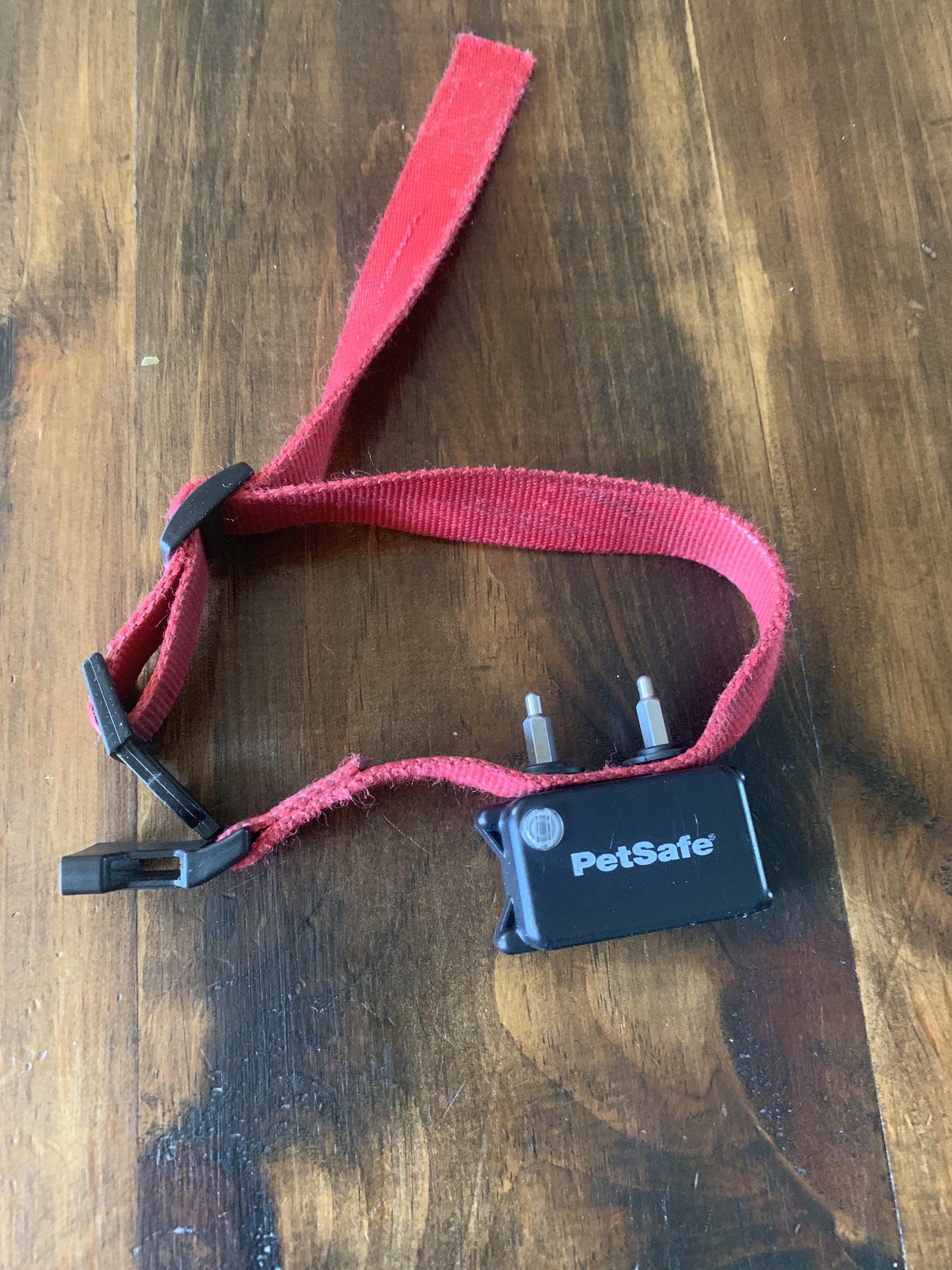 Need help cleaning invisible fence dog collar —can’t be submerged in water r/CleaningTips