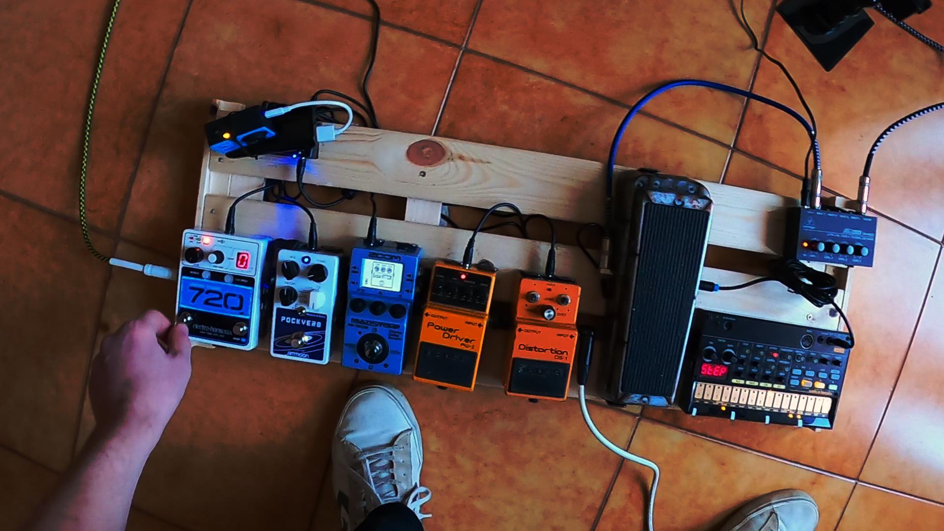 Budget board with drum machine for solo jams r/guitarpedals
