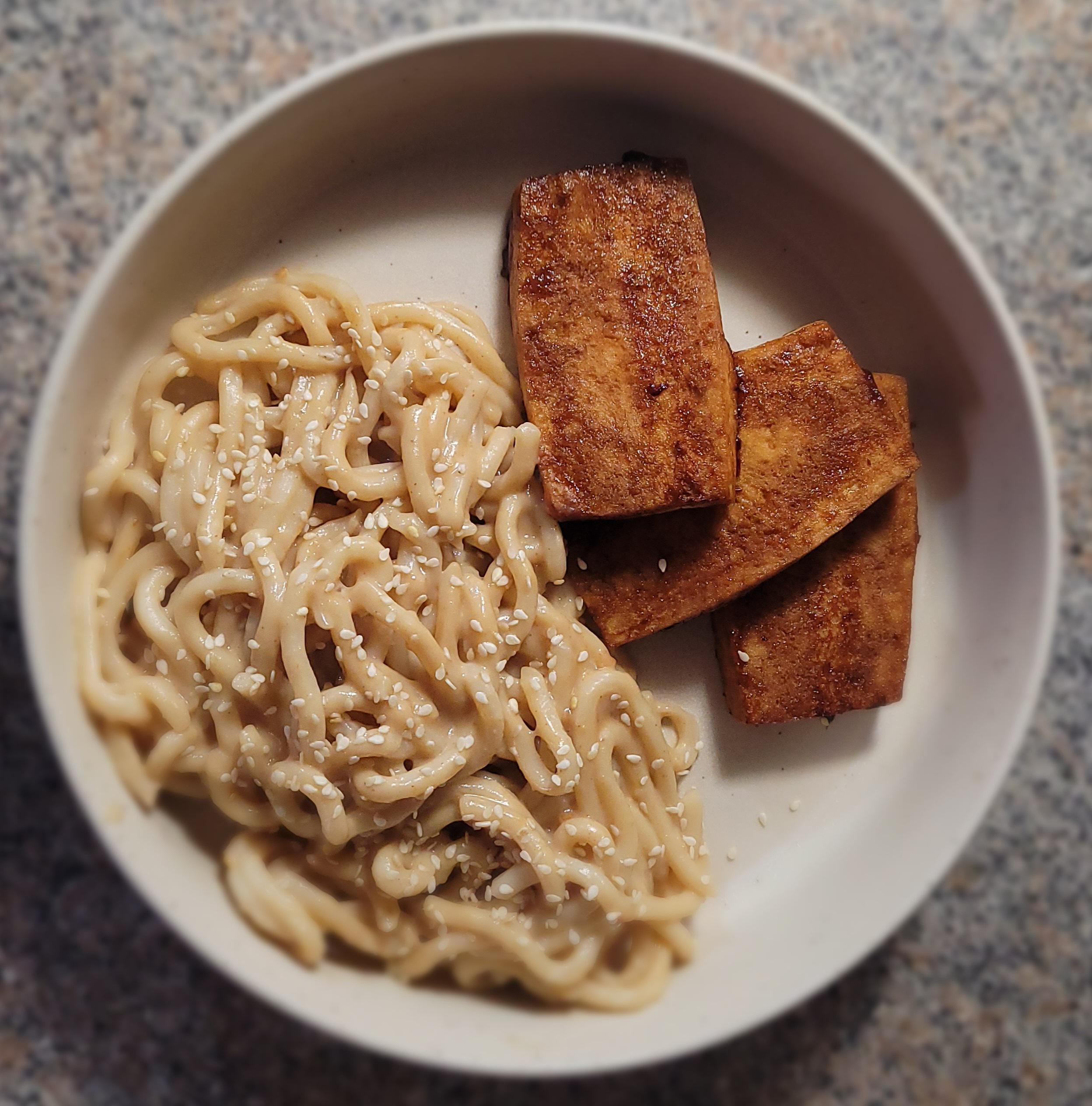 Teriyaki Tofu & Peanut Sauce Noodles r/vegan