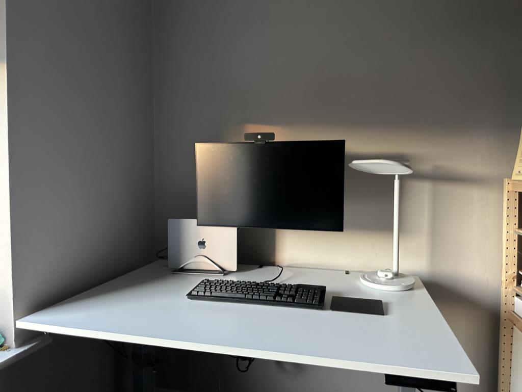 First attempt at creating a clean setup r/macsetups