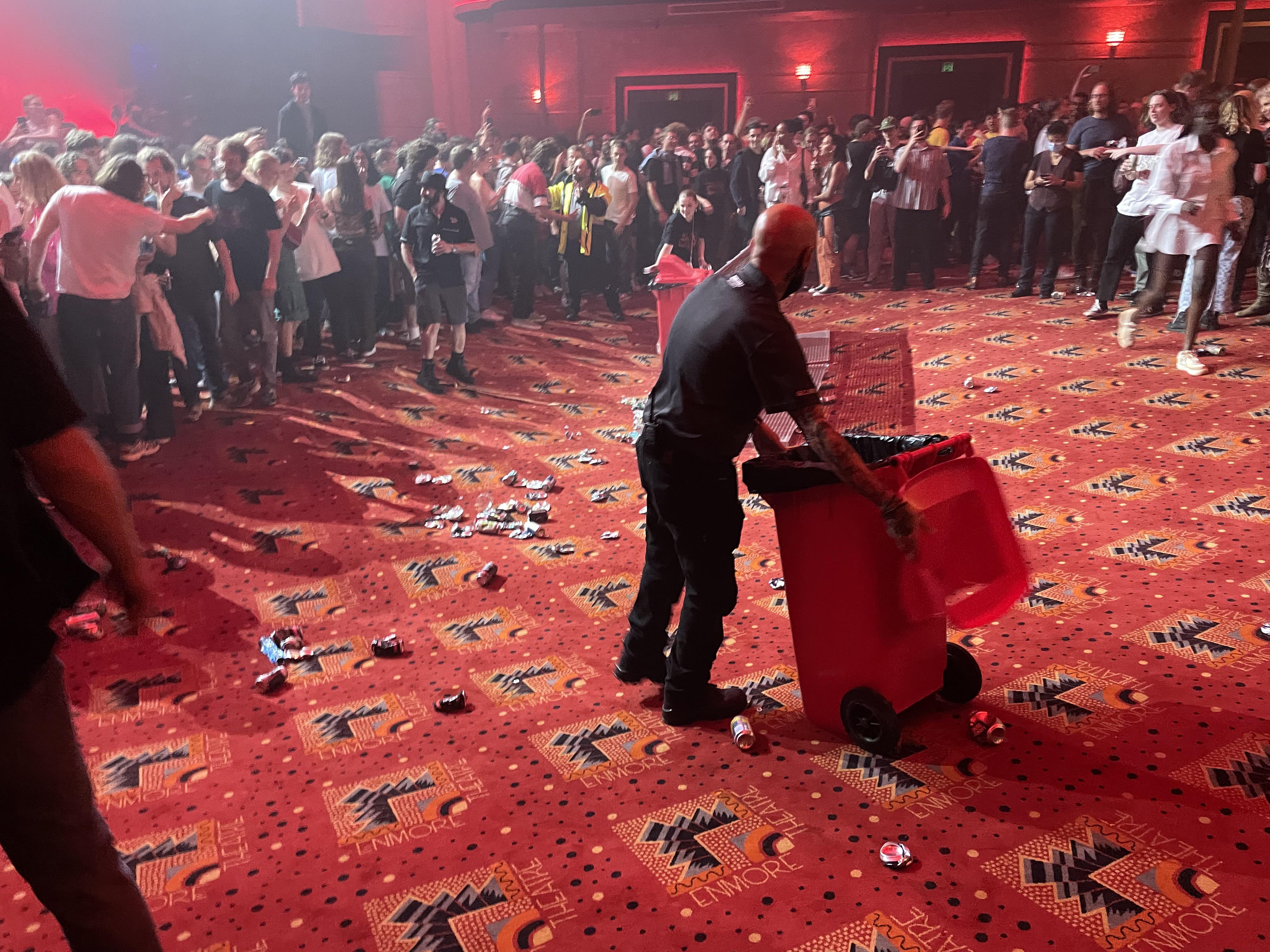 Floor of the enmore theatre collapses sydney