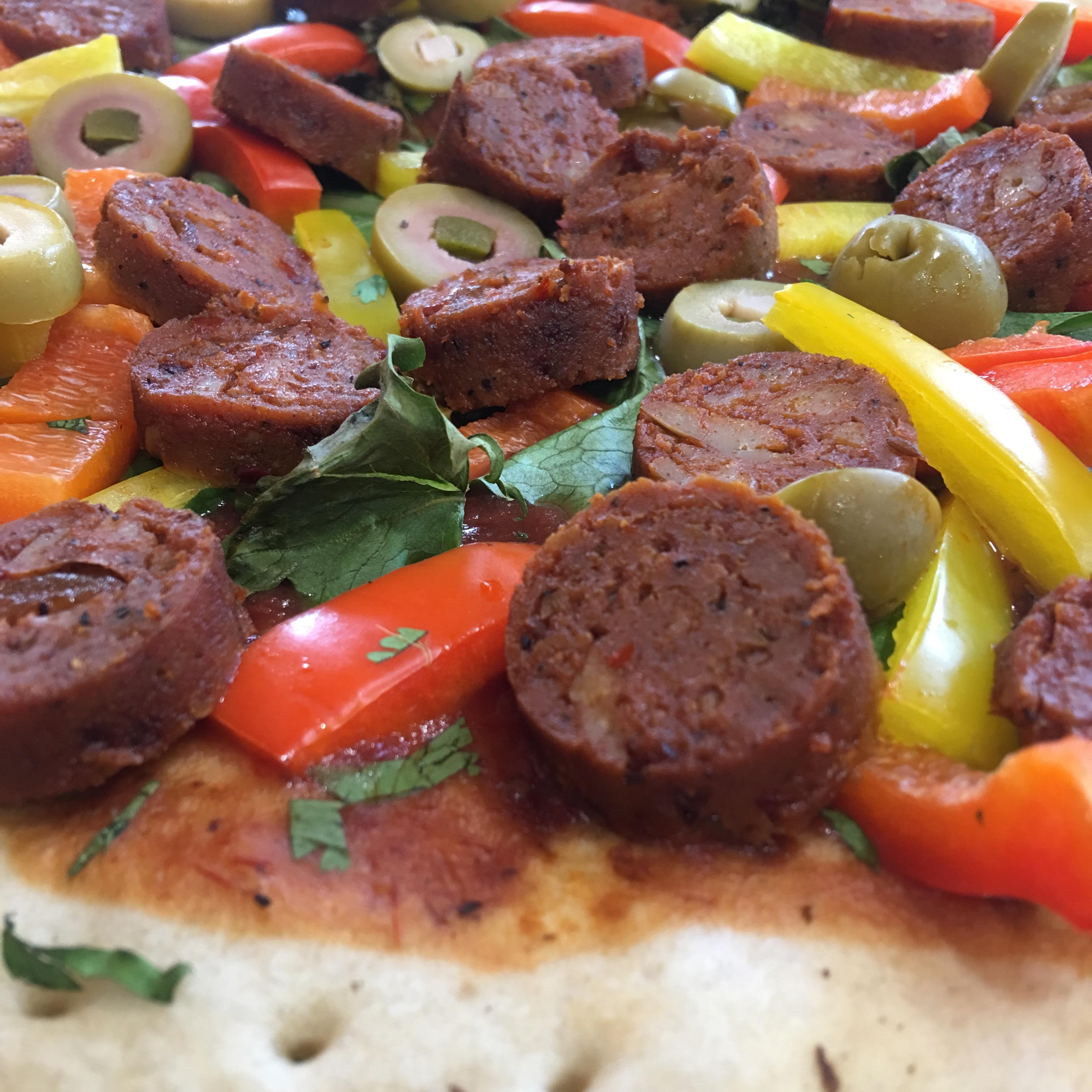 Spicy Field Roast Pizza r/veganrecipes