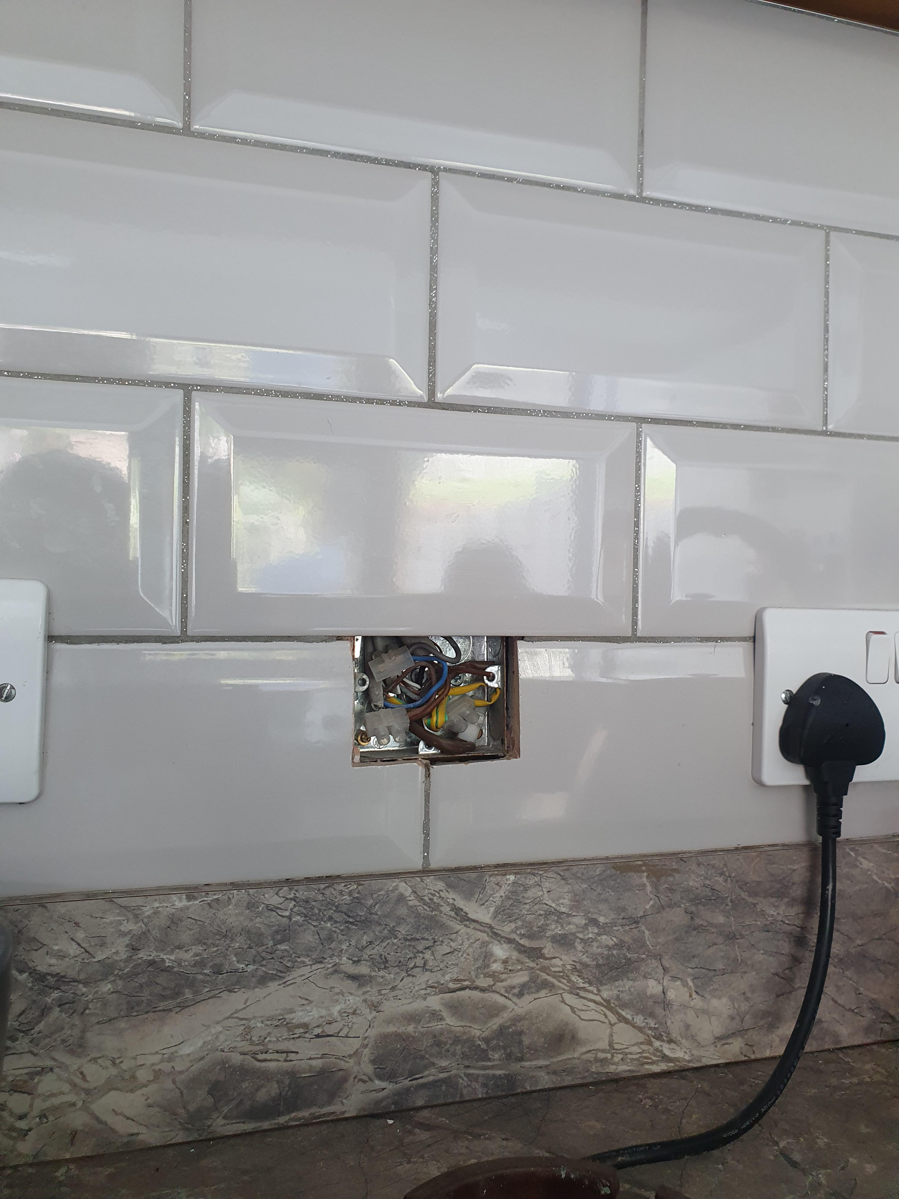 Ideas to cover this hole r/DIYUK