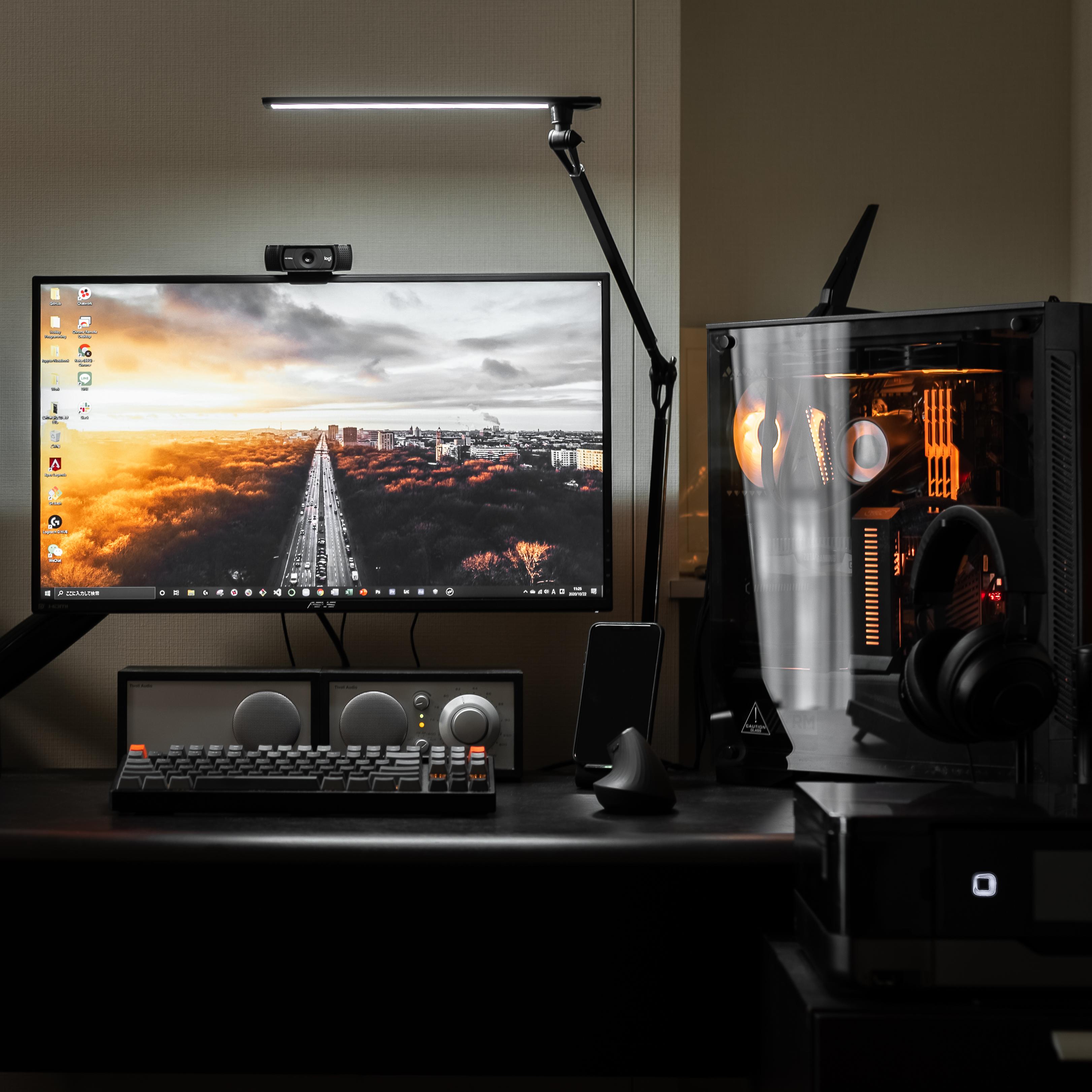 My Japanese desk setup (first time to post this on reddit) r/desksetup