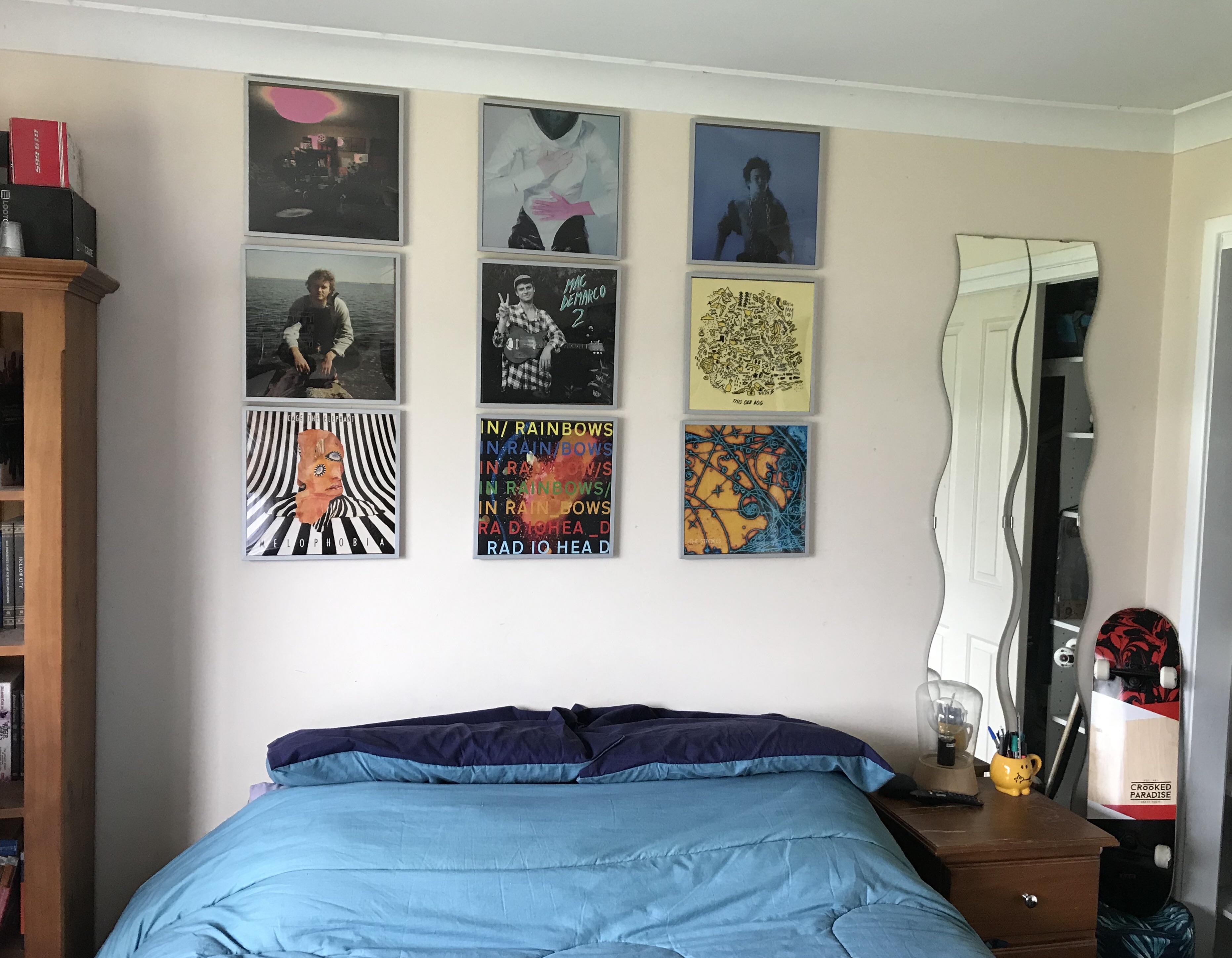 Needed some Mac on my wall. So I picked up some photo frames from Ikea