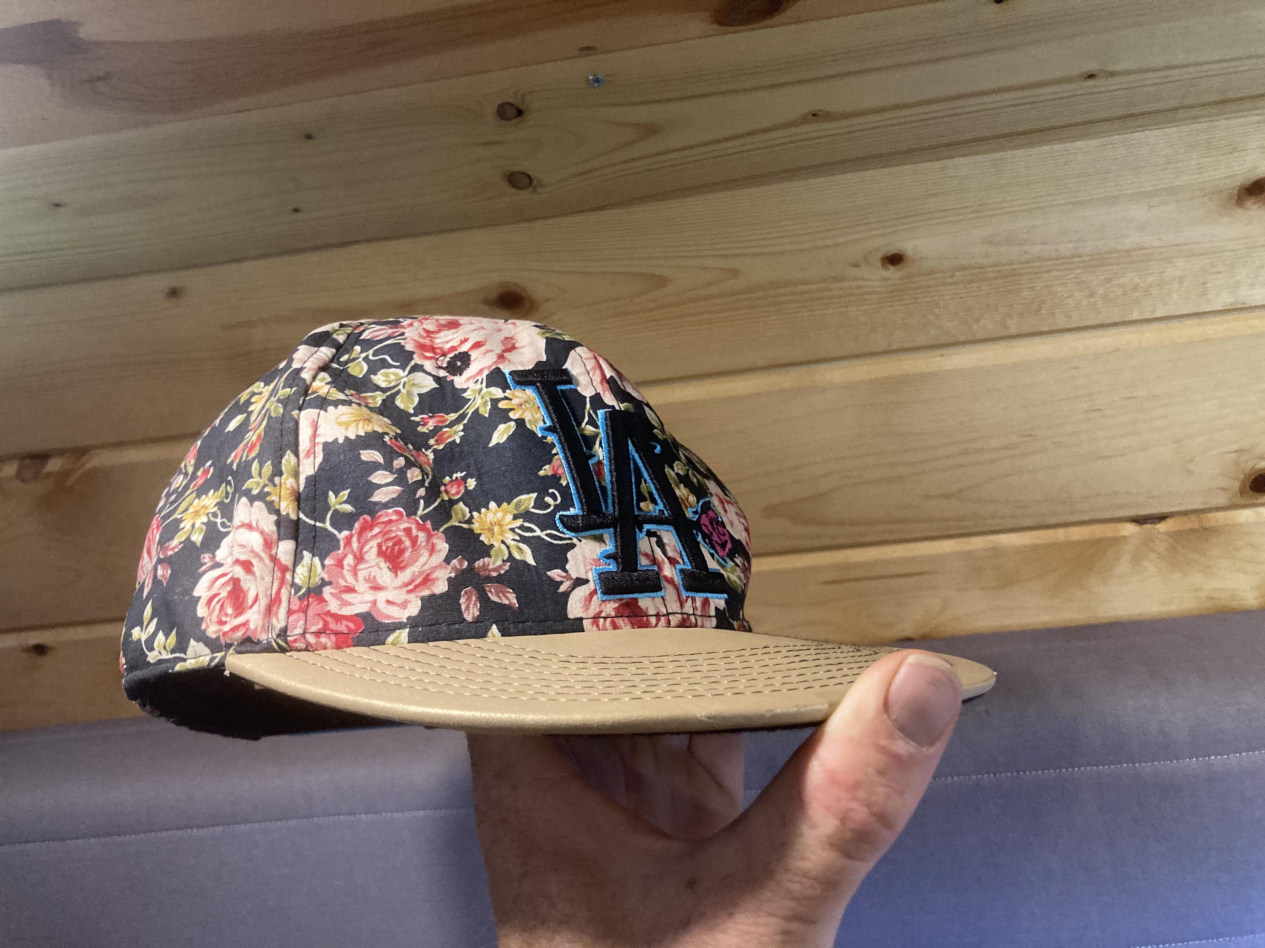 What’s the trick to reshaping this a little ? Steam ? r/hats