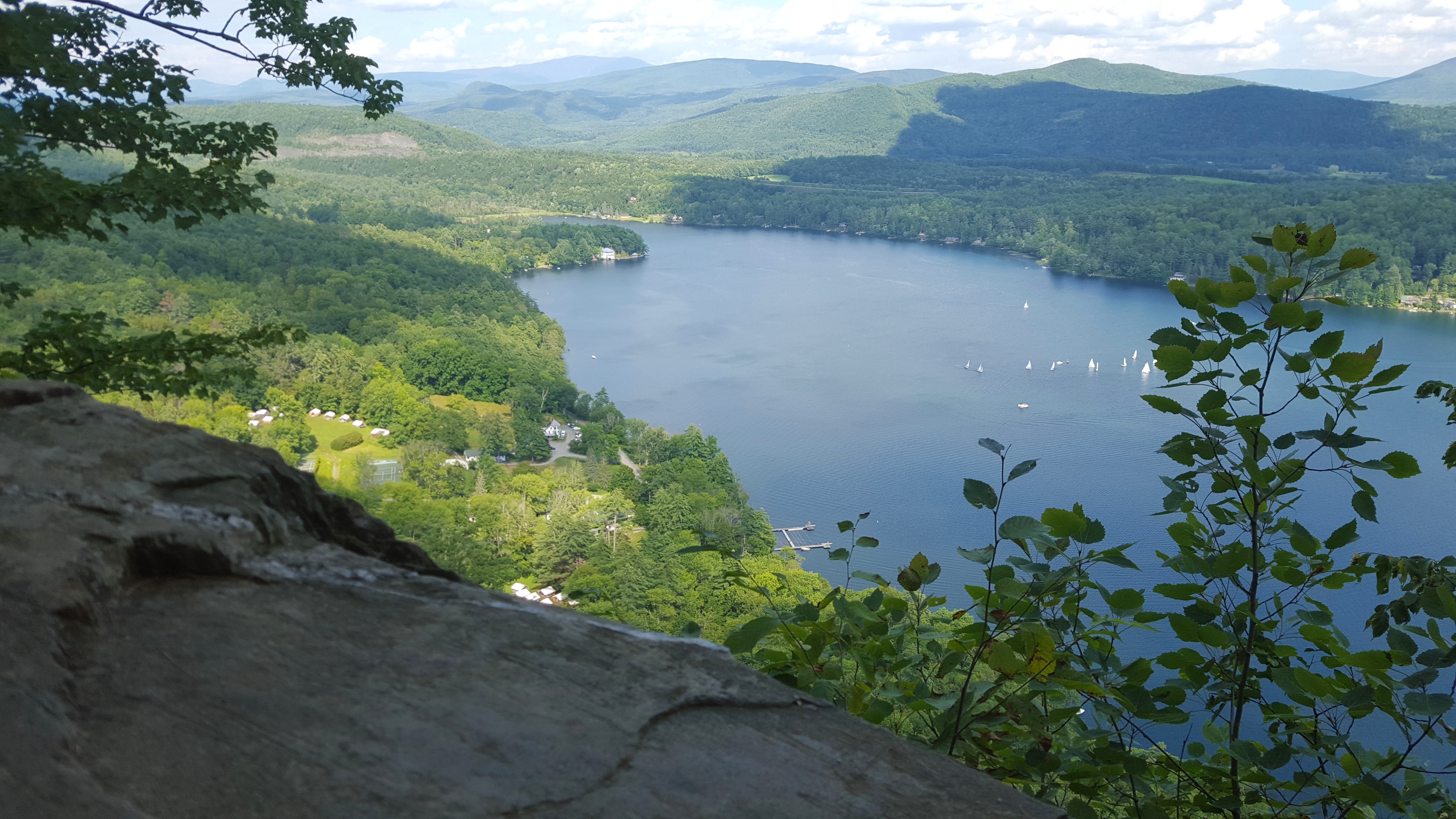 Eagle's Bluff overlooking Lake Morey, Fairlee VT. r/vermont