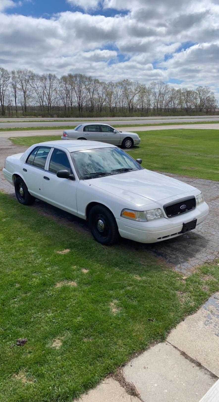 My 2011 Crown Victoria police interceptor from Canada : r/CrownVictoria