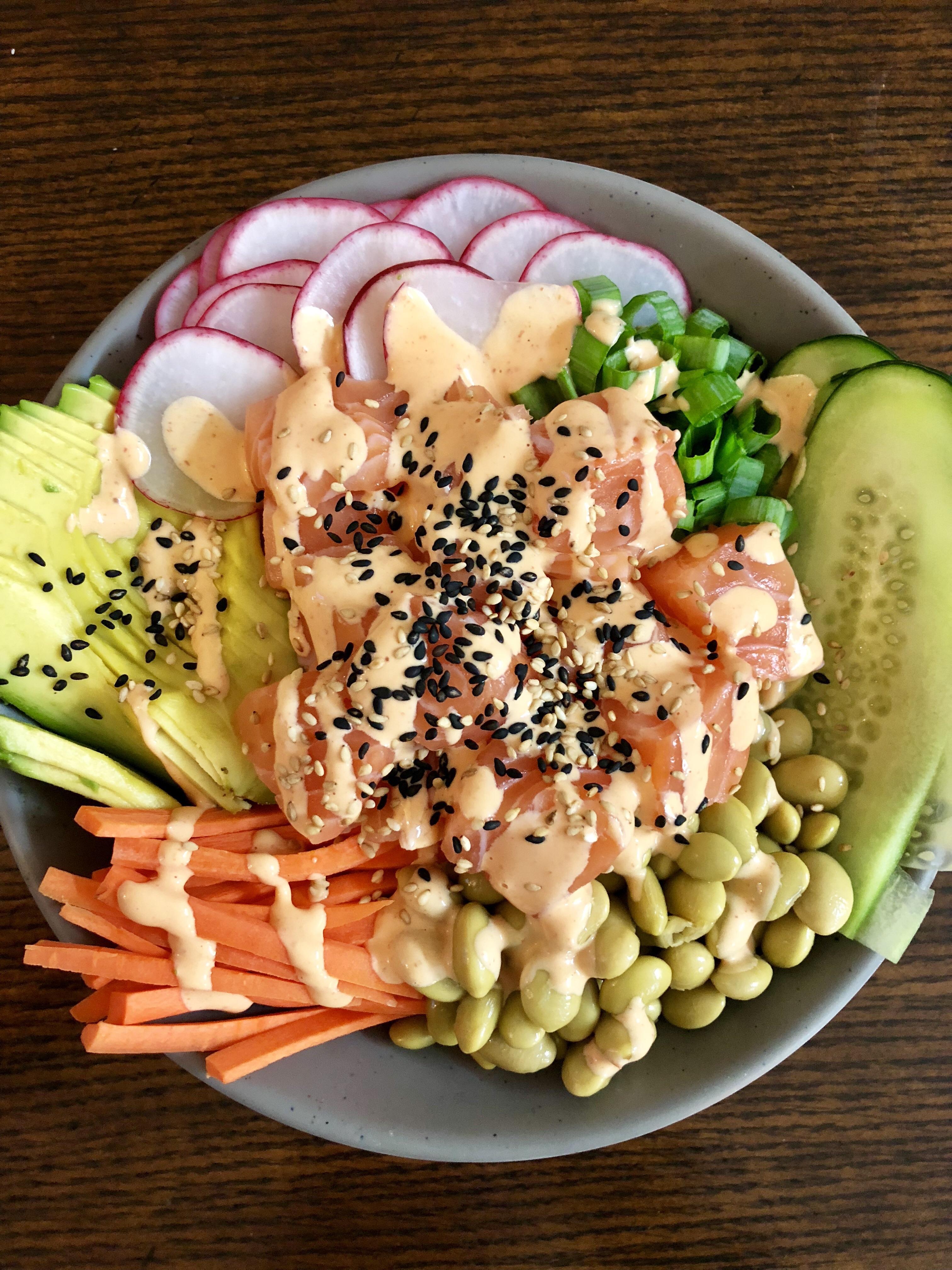 [Homemade] Spicy Salmon Poke Bowl r/food