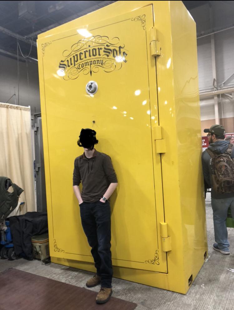 How big this gun safe is (I’m 5’7) r/mildlyinteresting