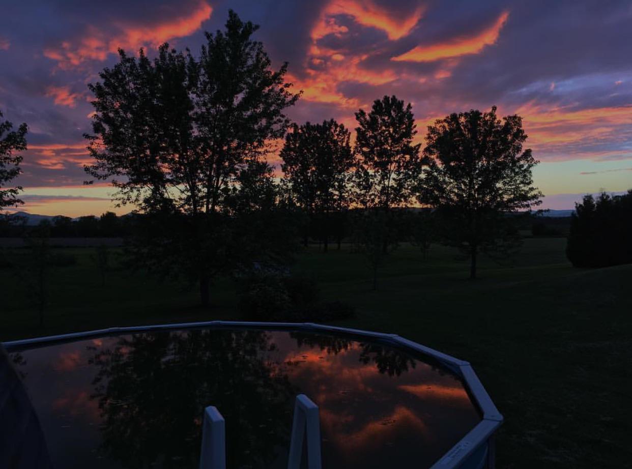 Another sunset in Ferrisburgh, Vermont r/vermont