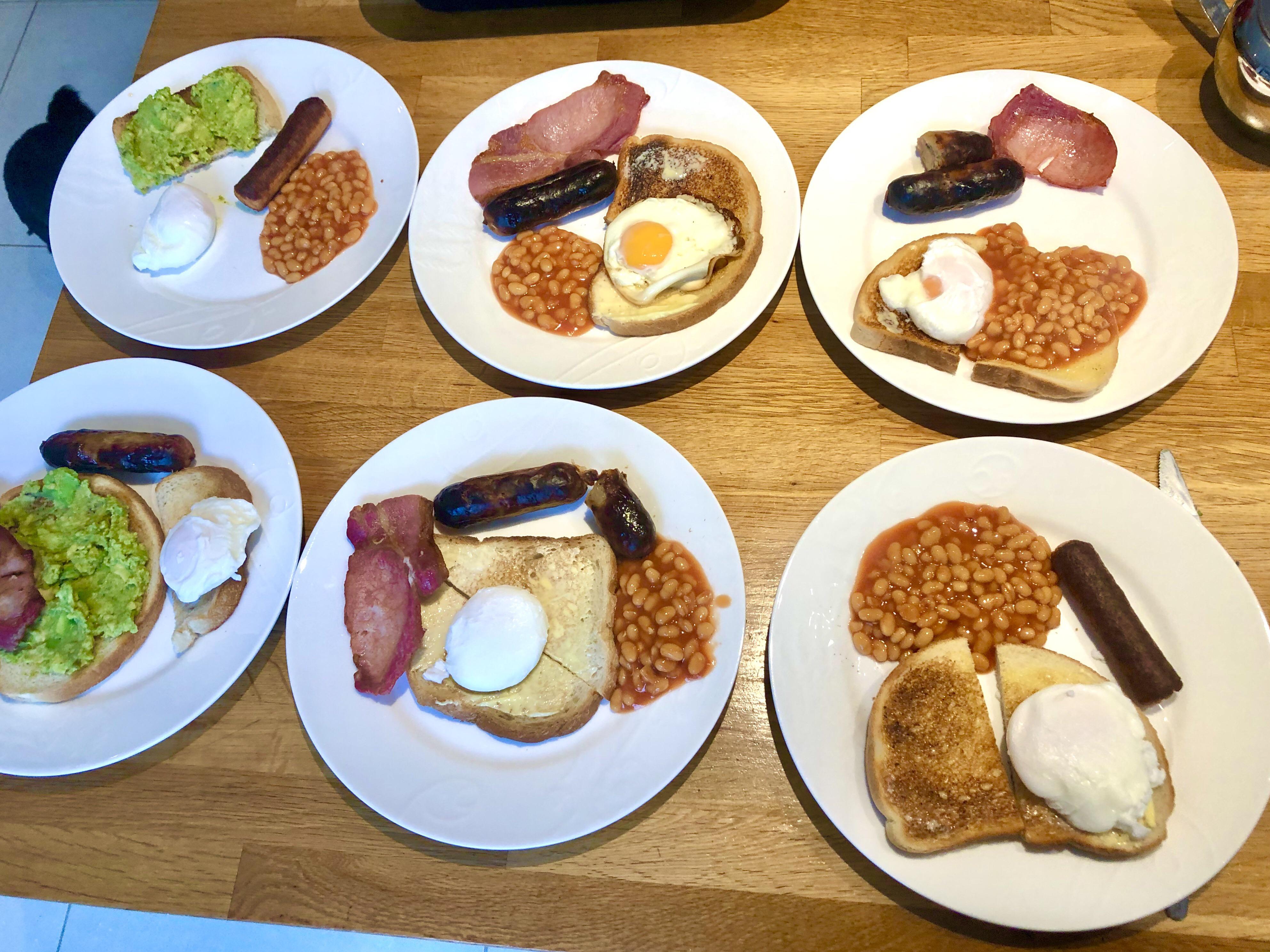 Boxing Day breakfast, everyone wanted something different r/BreakfastFood