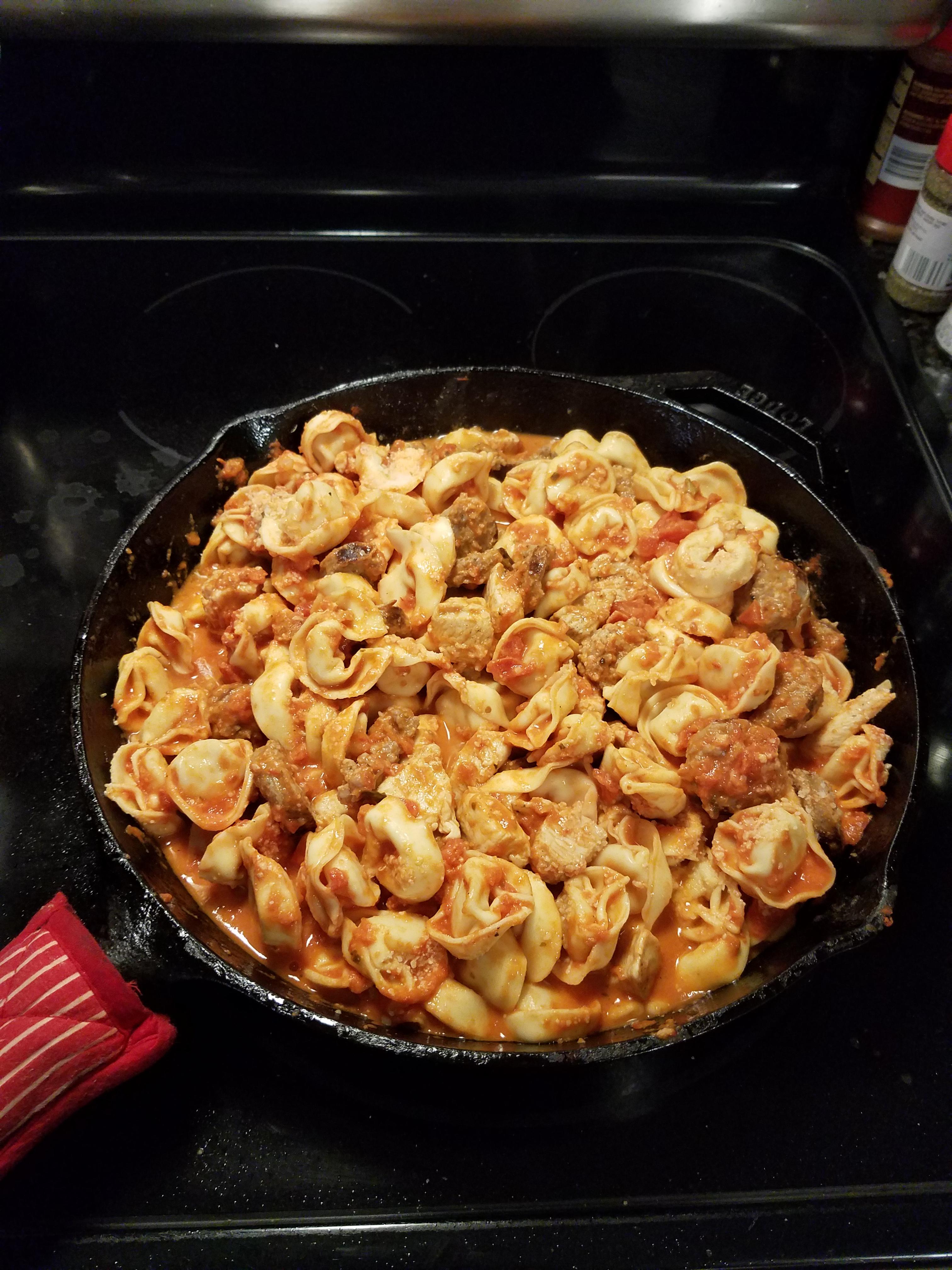 Tortellini, Sausage and Chicken ala Vodka r/castiron