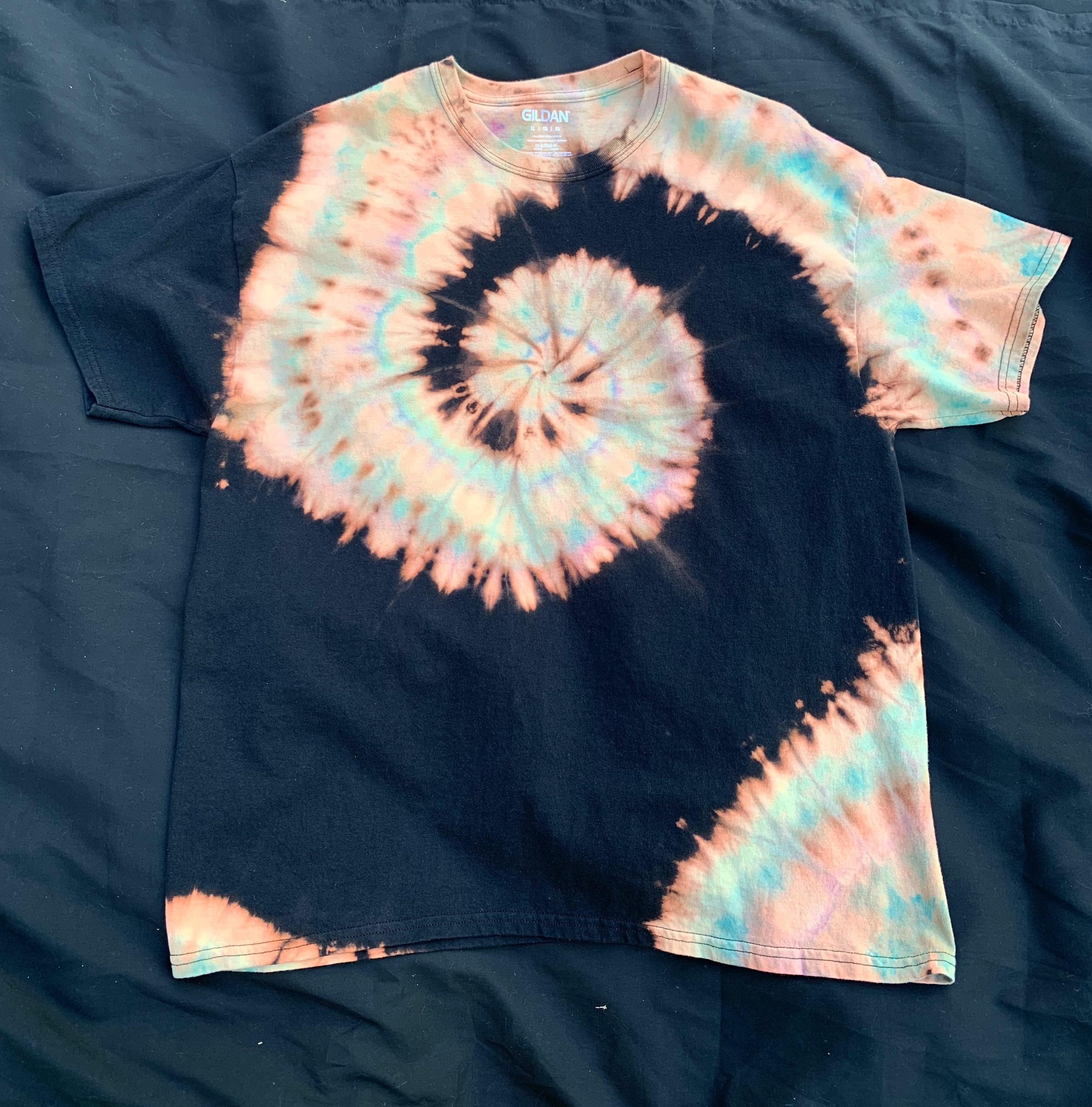 Guys I finally succeeded !!! Reverse Tie Dye r/tiedye