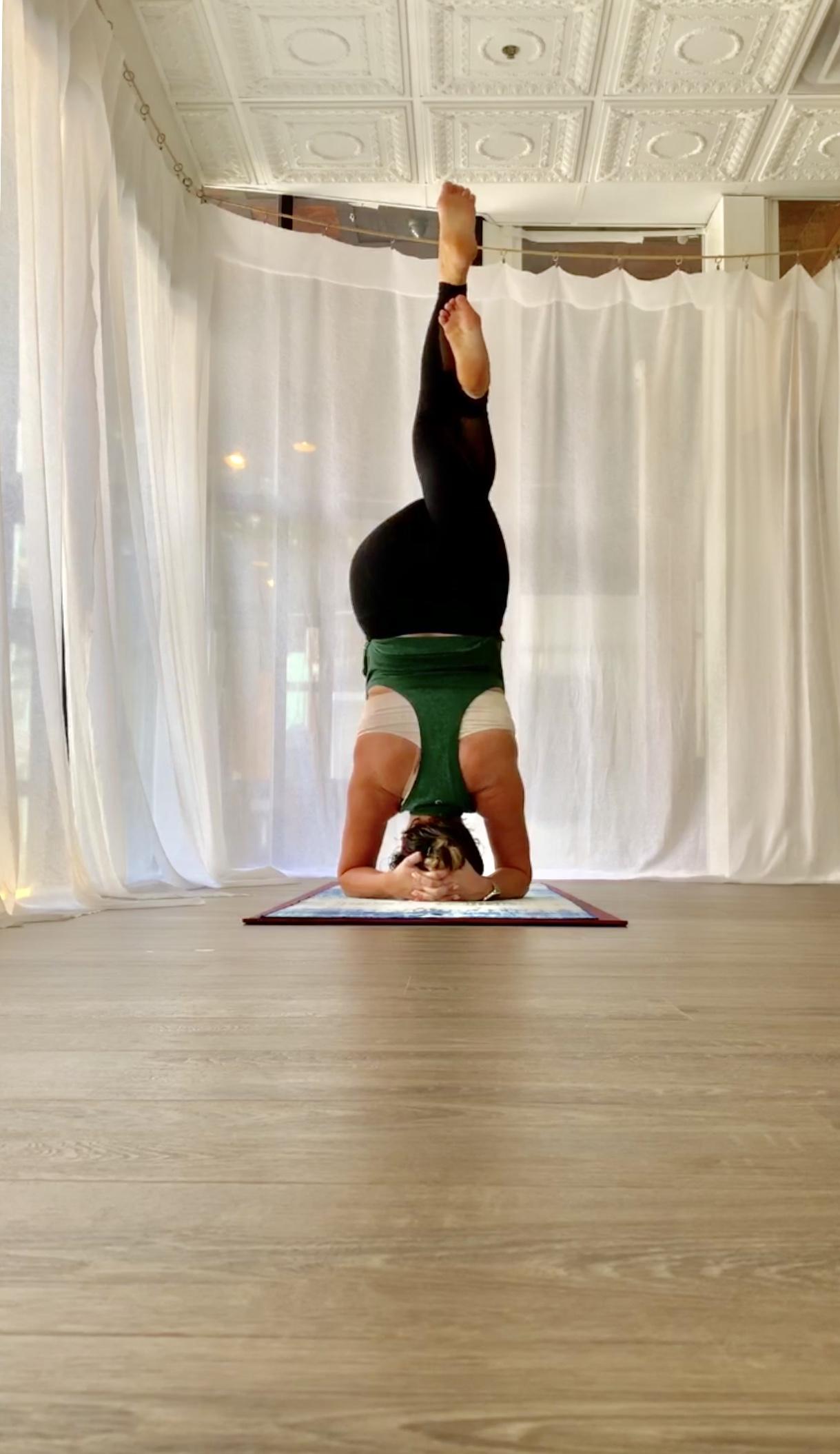 Headstand with Eagle Legs r/yoga