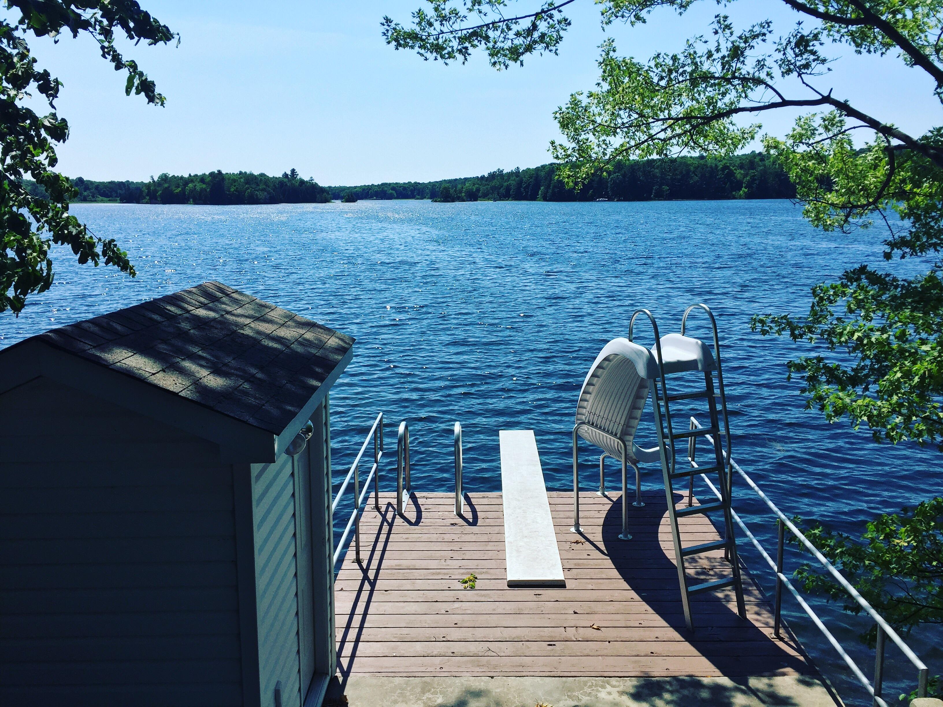 Summertime (Seeley’s Bay, ON, Canada) r/pics