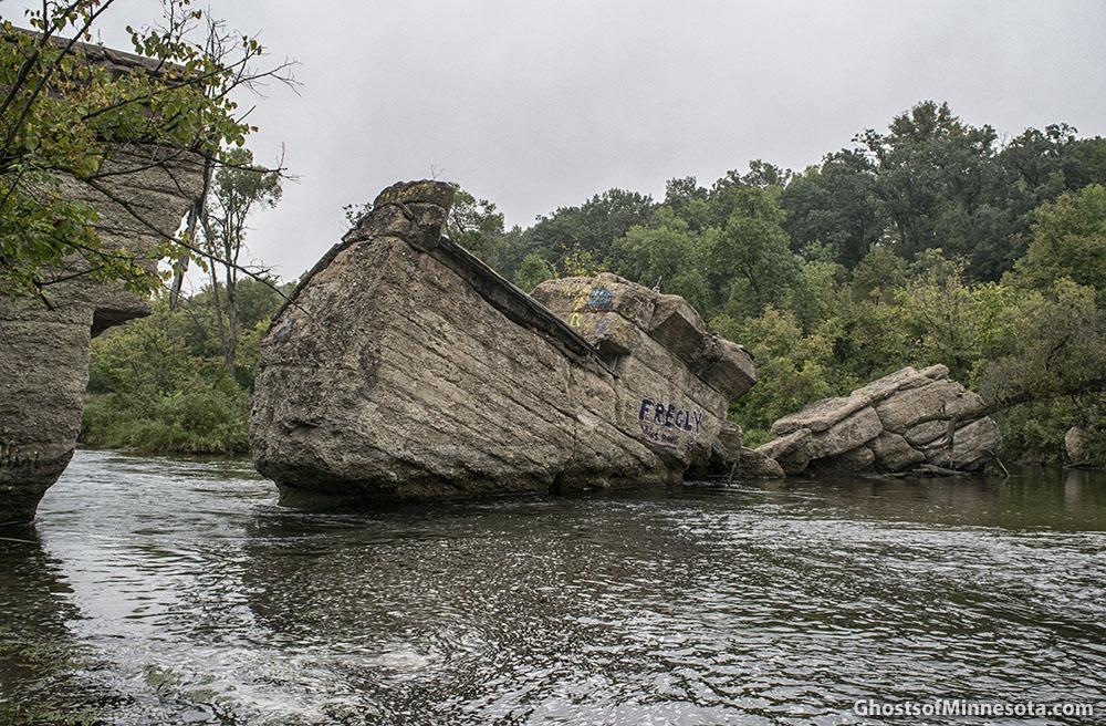 Broken Down Dam, near Fergus Falls, Minnesota, 2017 r/minnesota