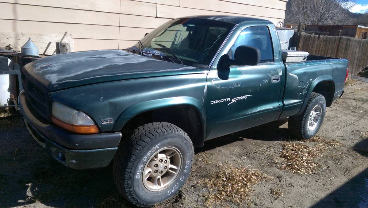 2000 dodge dakota sport 4×4 with a 4.7. Does this count