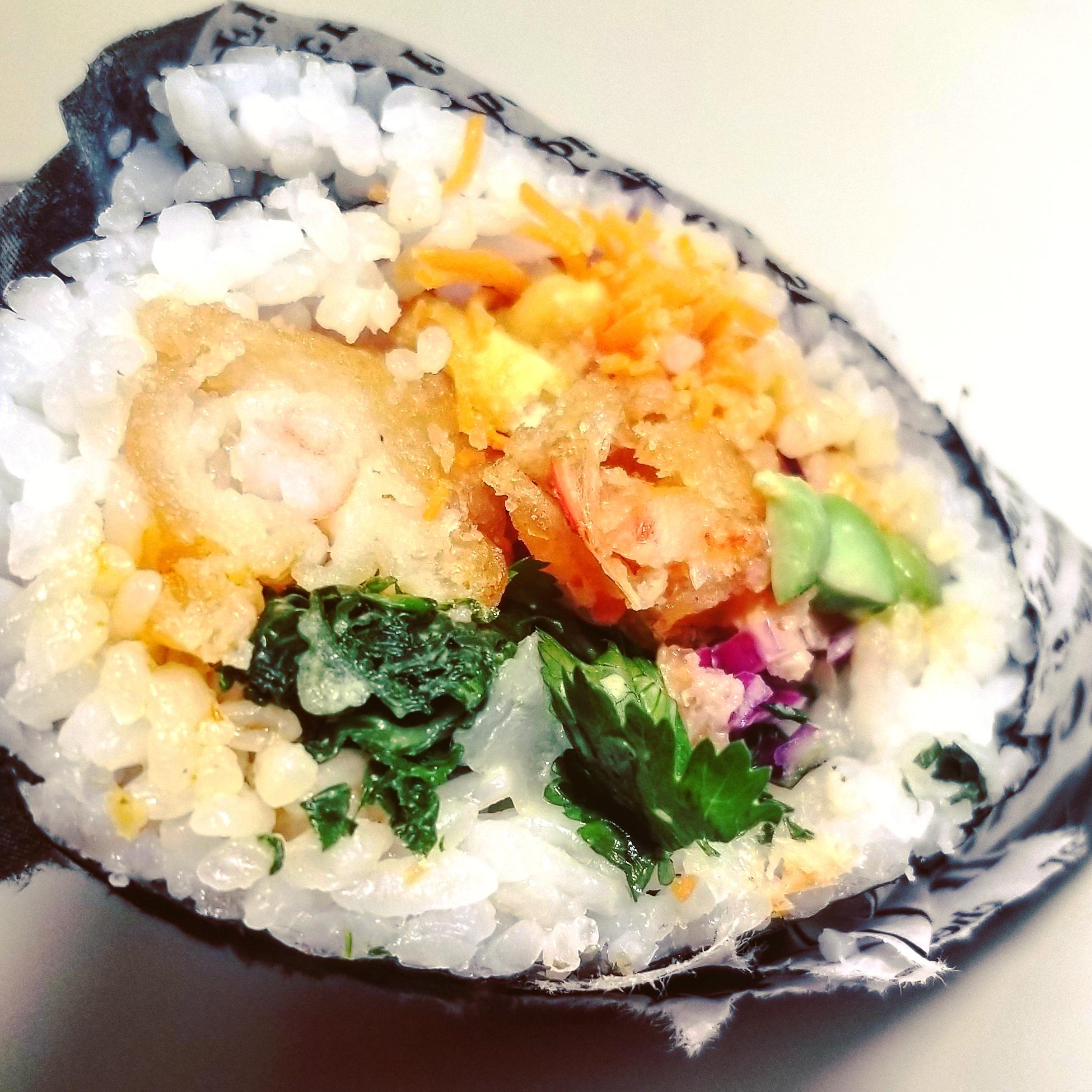[I ate] Spicy scallop + shrimp tempura sushi burrito r/food