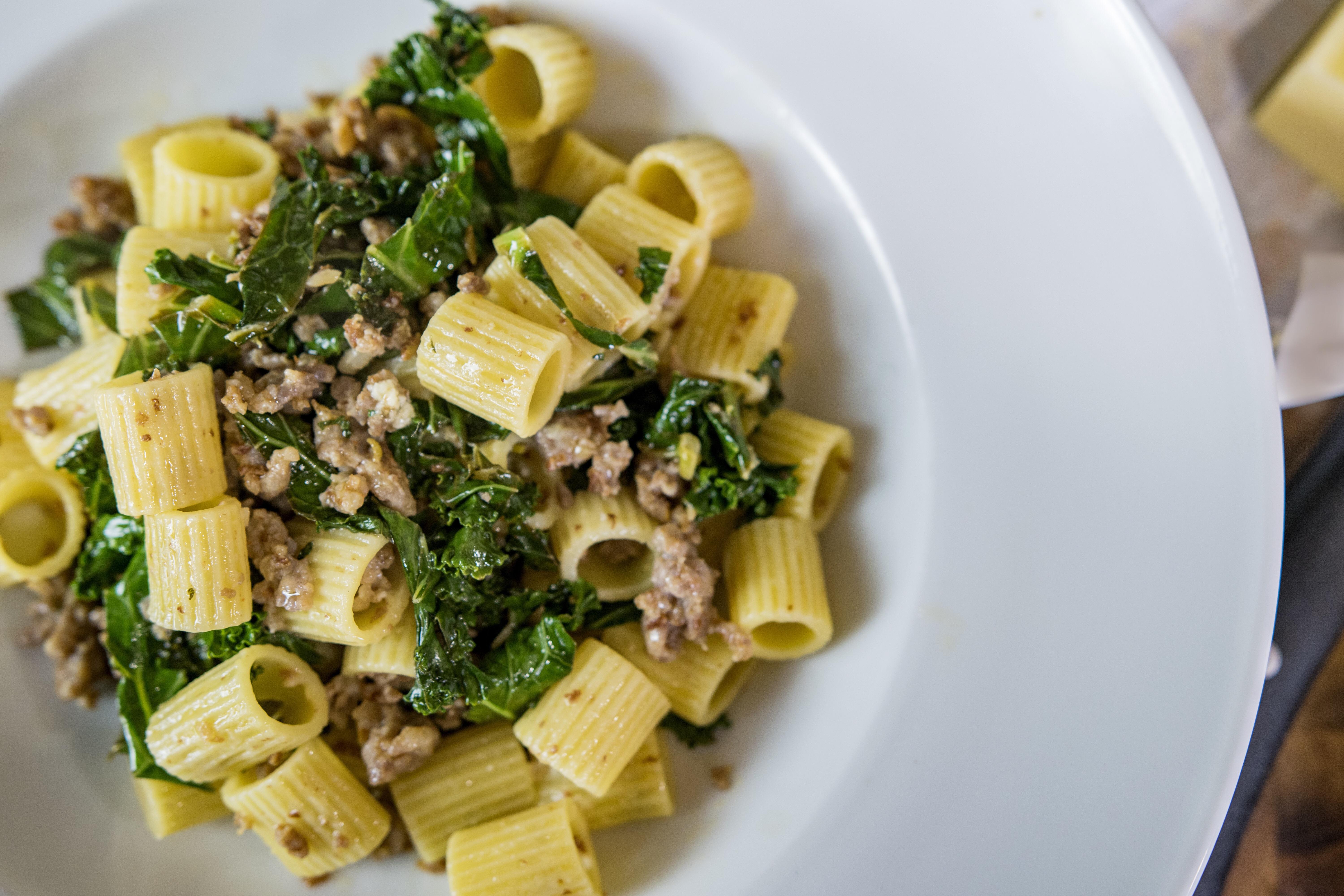 [Homemade] Italian Sausage & Kale Pasta r/food