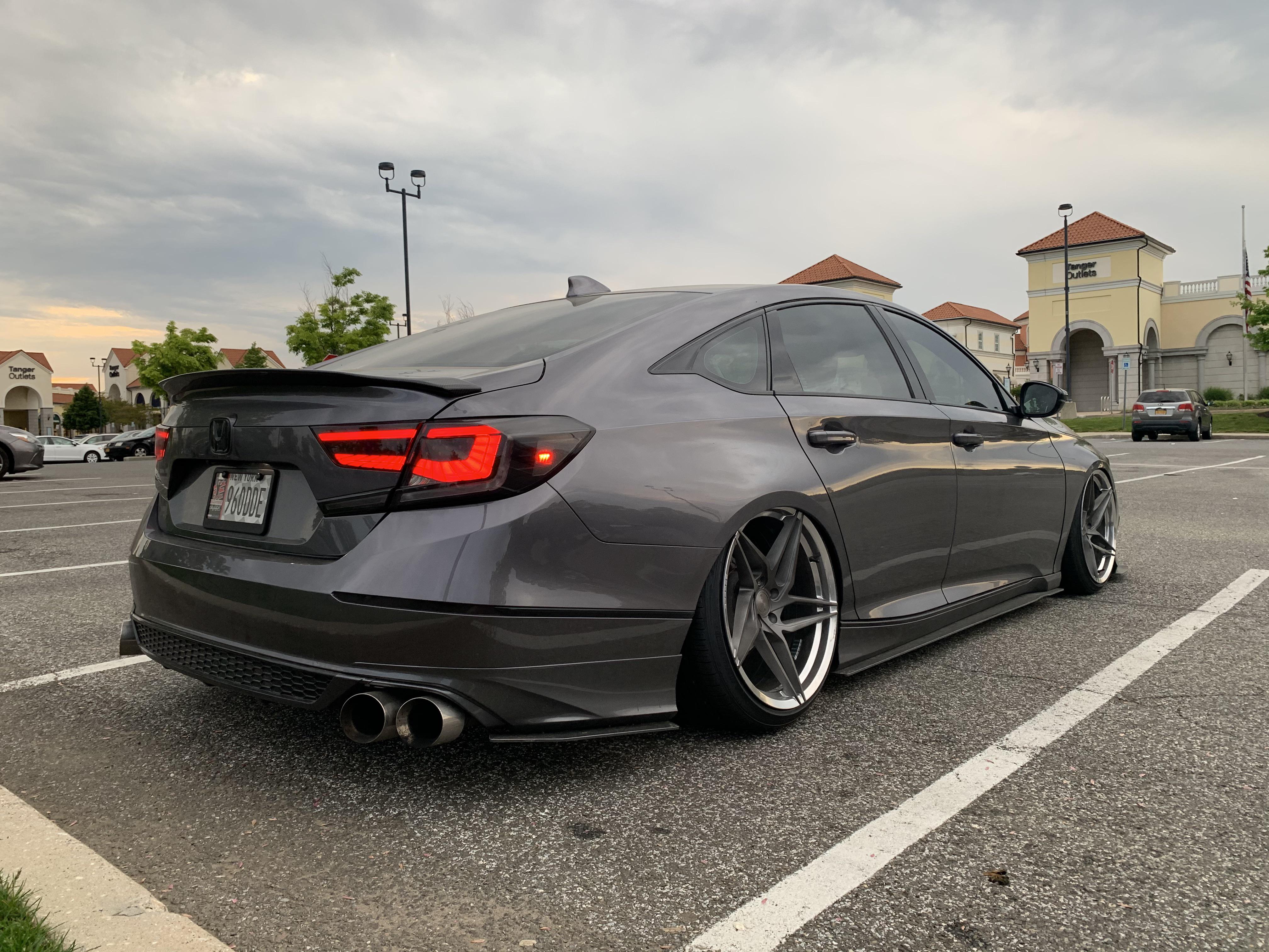 Honda Accord 10th Gen - Details Of 64 Images And 10 Videos