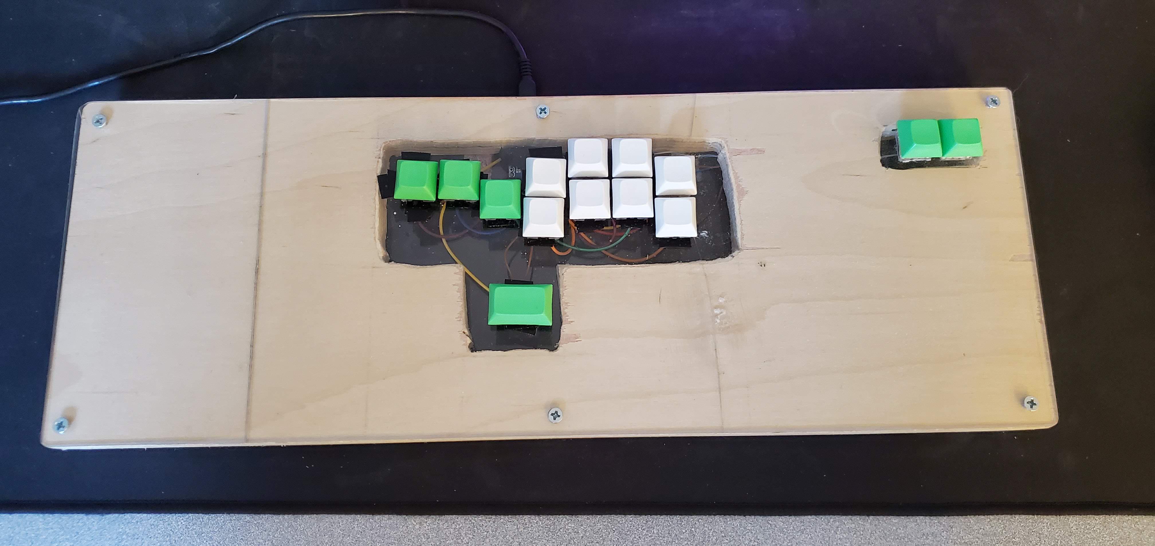 my first attempt at making a keybox r/fightsticks