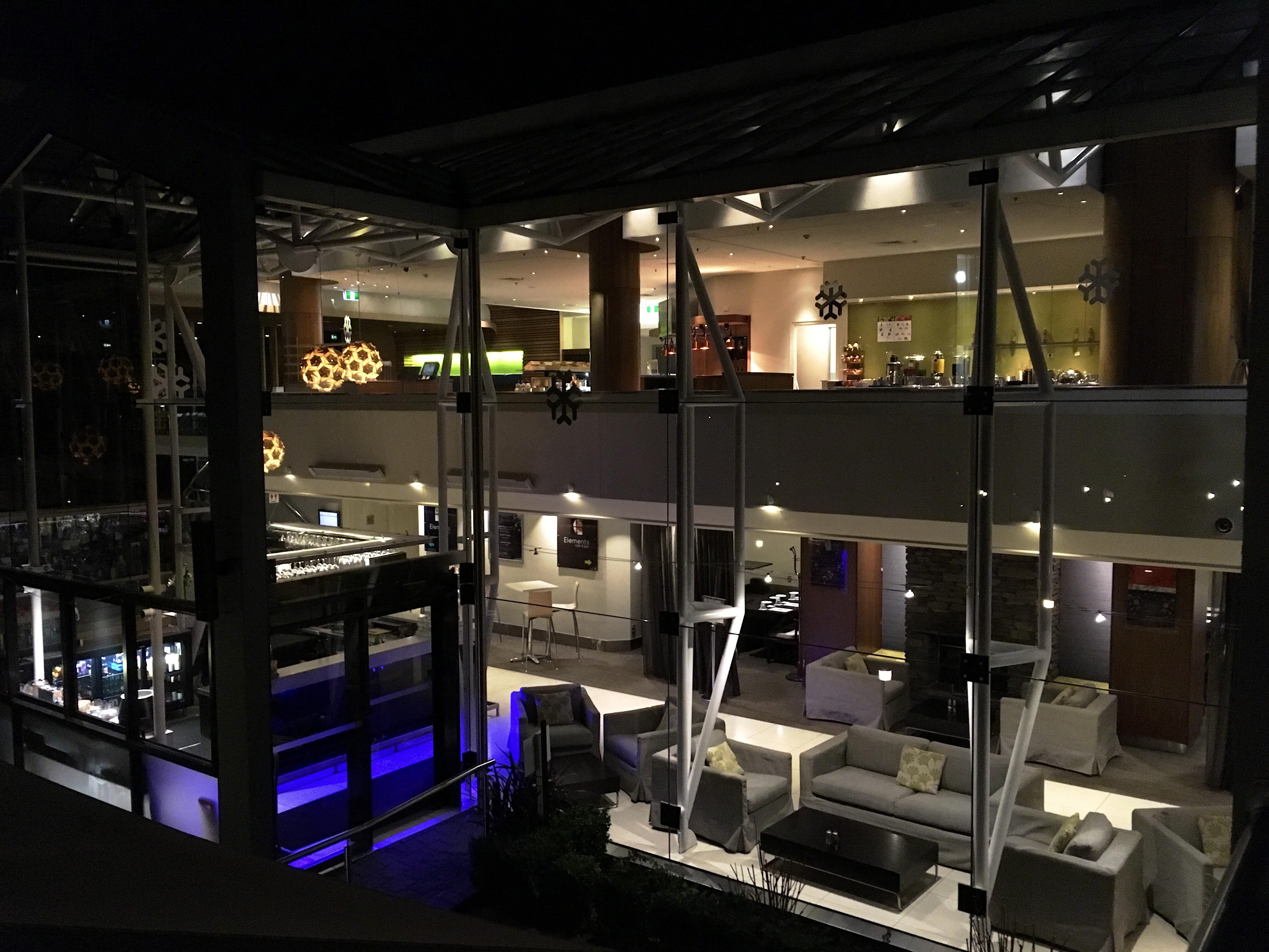 Hotel in Queenstown [iPhone SE Camera+] r/iPhoneography