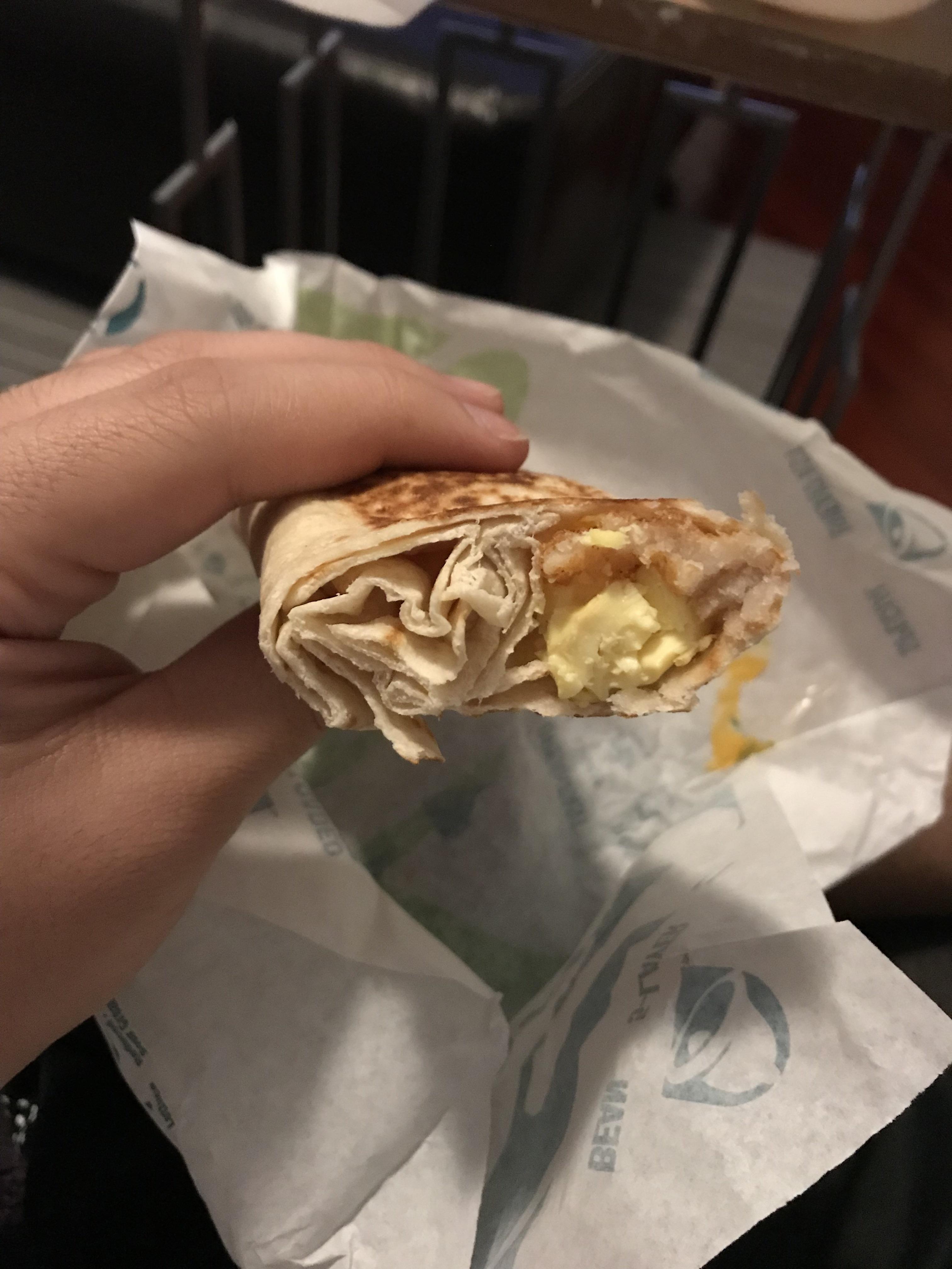 Most of this burrito is filled with tortilla r/assholedesign