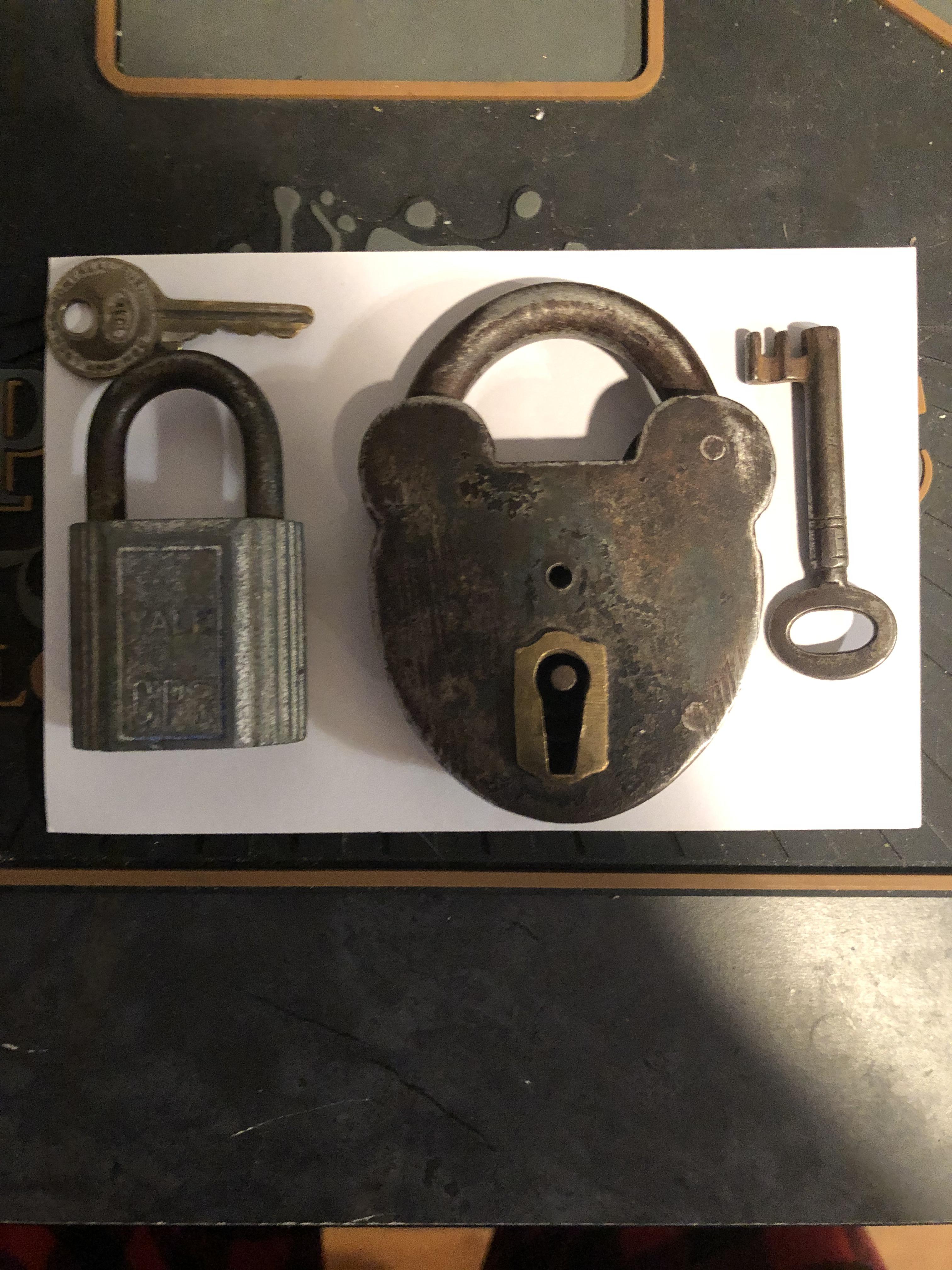 Two Old Locks I got today from a second hand store. r/lockpicking