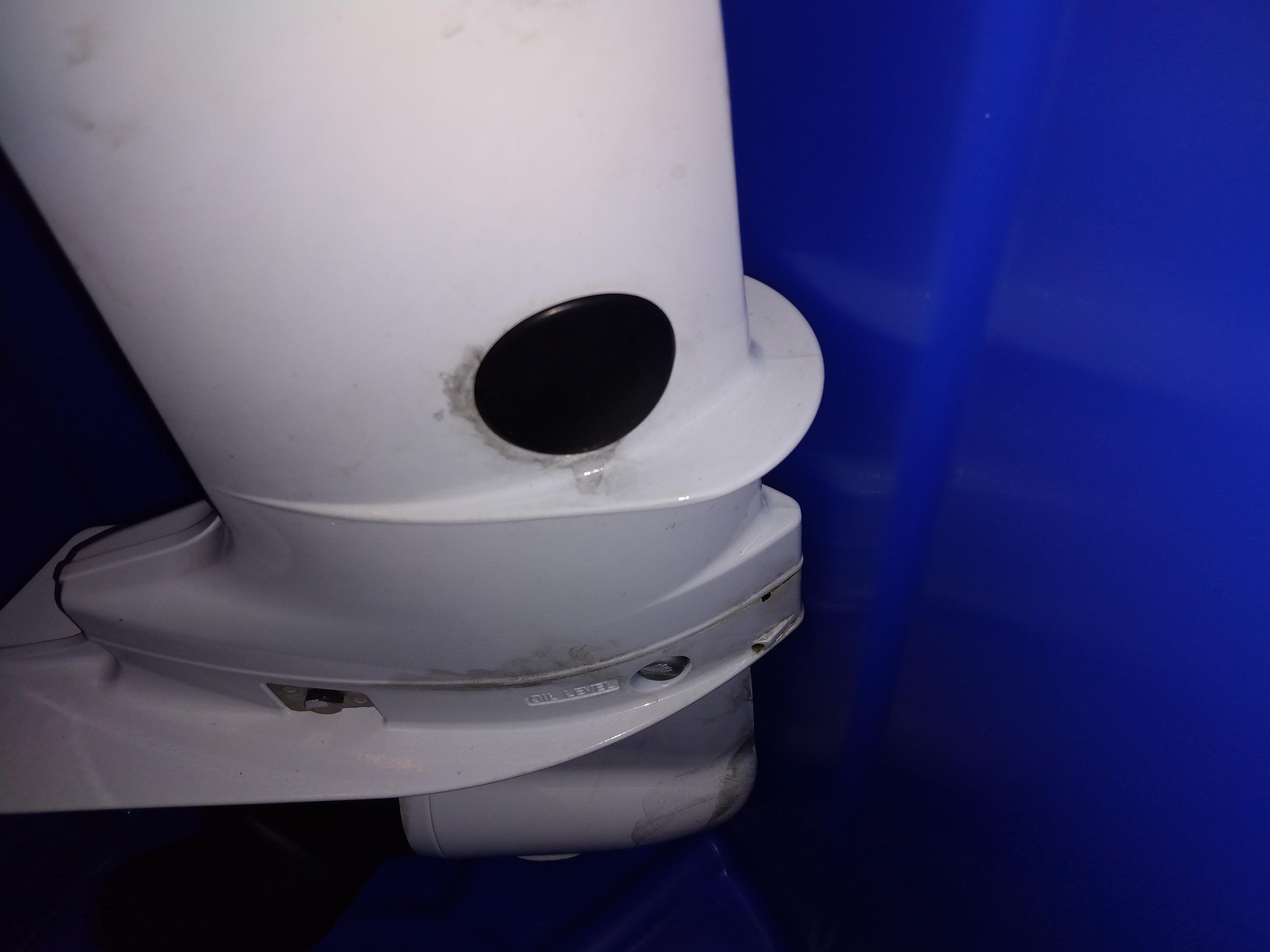 too much oil in engine Outboards