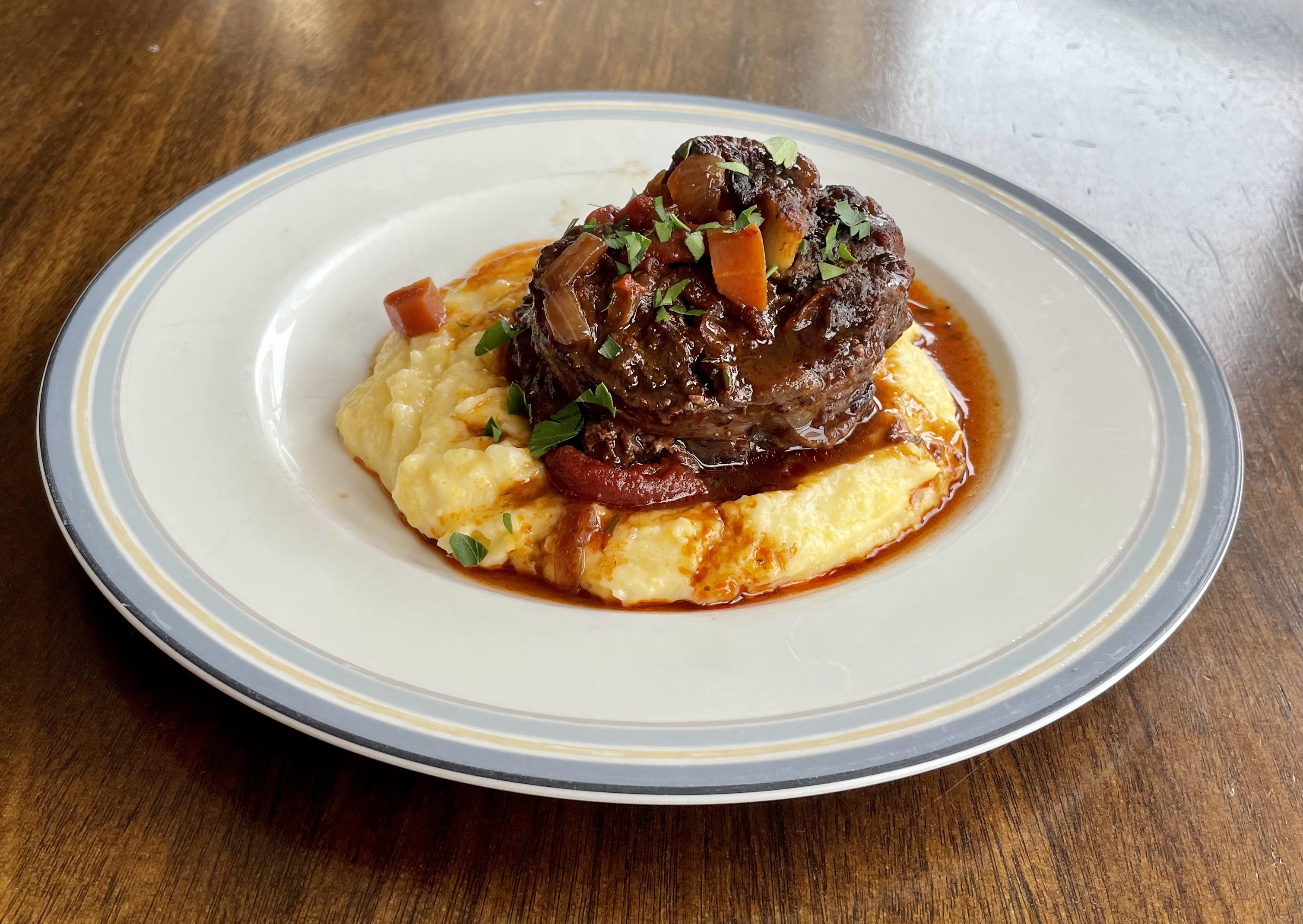 [homemade] Elk osso buco and creamy polenta r/food
