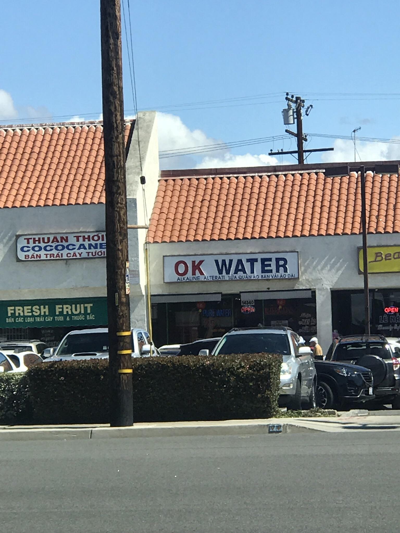 A sign that says “OK Water” mildlyinteresting