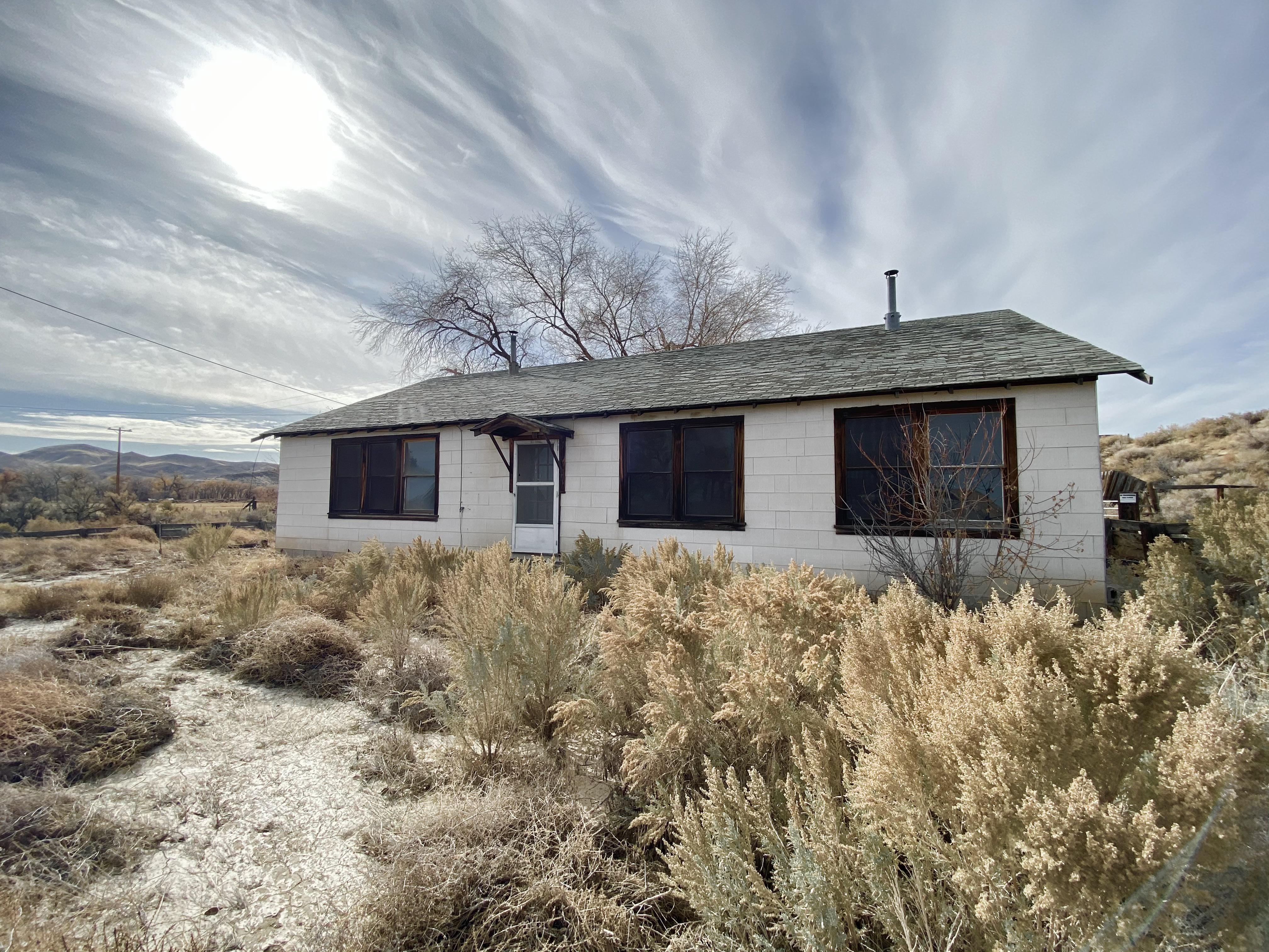 Abandoned Farm House. Silver Springs, NV r/AbandonedPorn