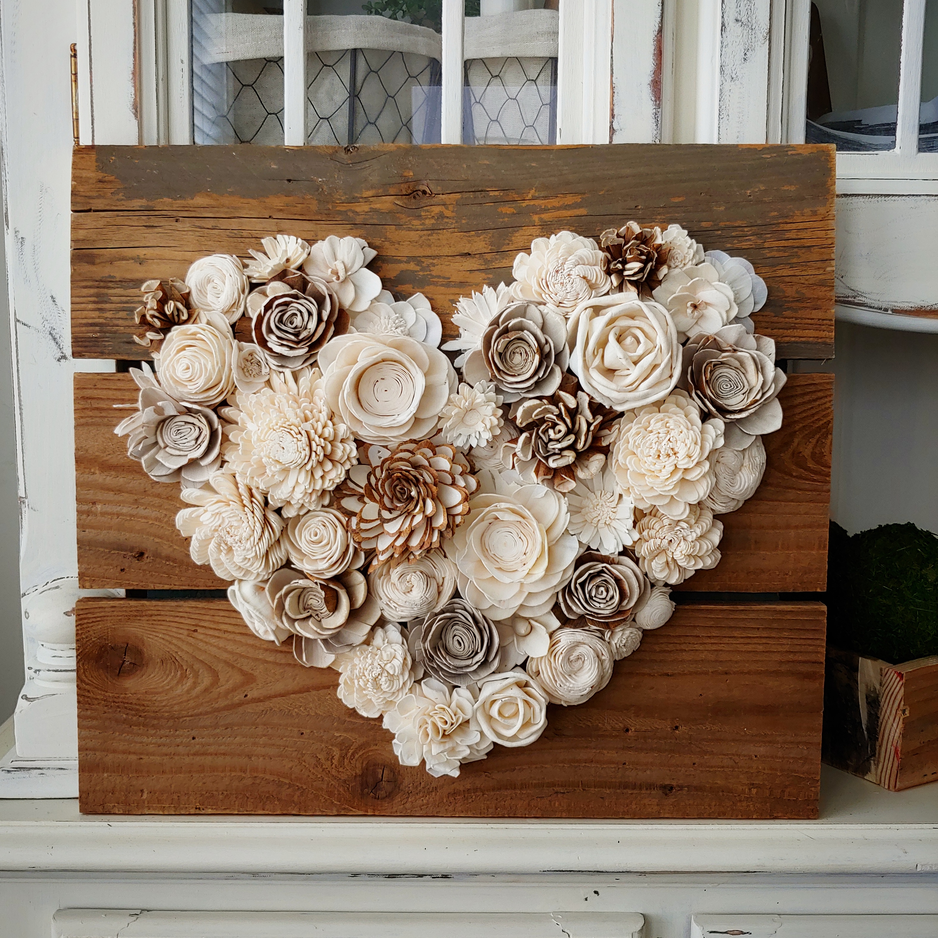 Wood flower heart board. r/crafts