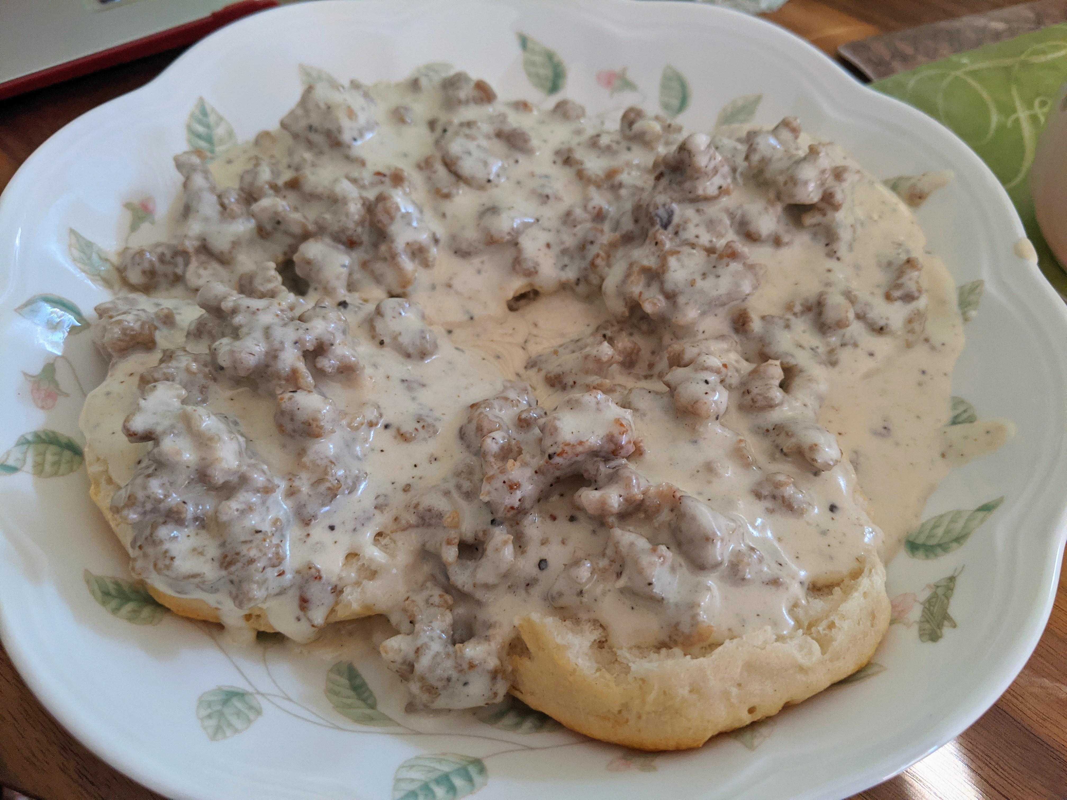 Kenji's FiveIngredient Biscuits and Sausage Gravy r/seriouseats