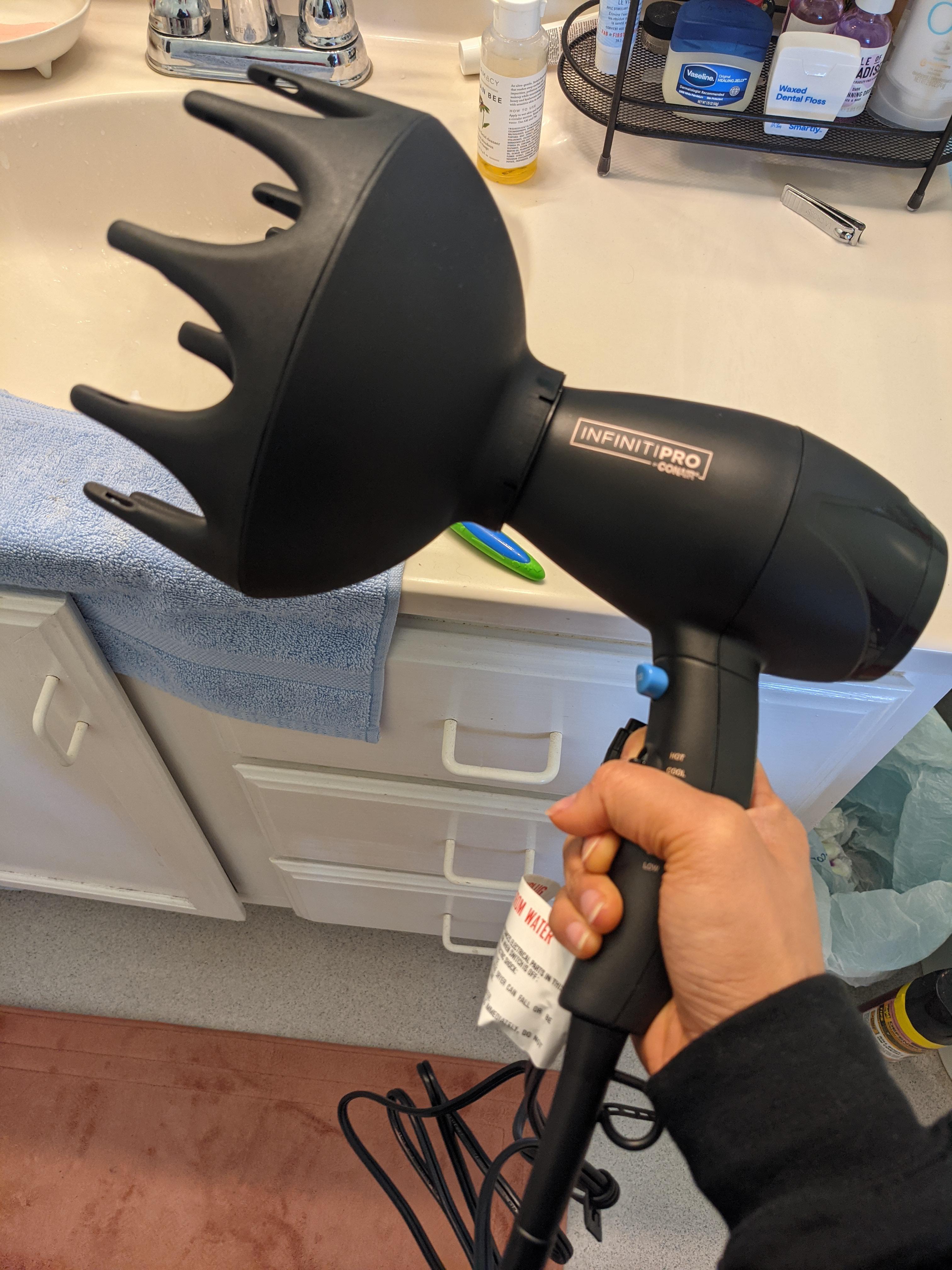 Travel hair dryer that fits the black orchid diffuser! r/curlyhair
