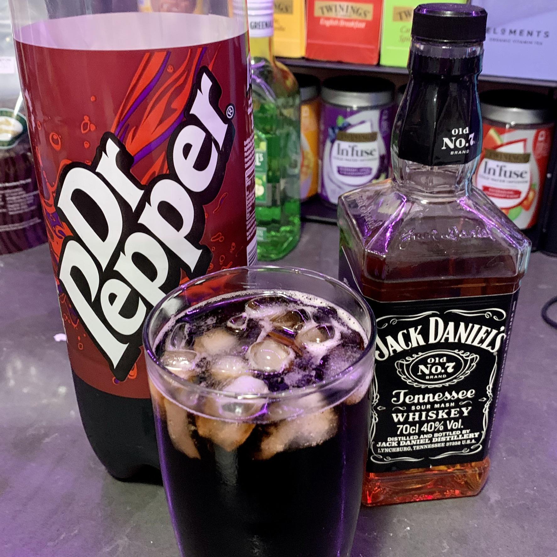 Thoughts on the Kominsky, based on Michael Dougla’s favourite drink