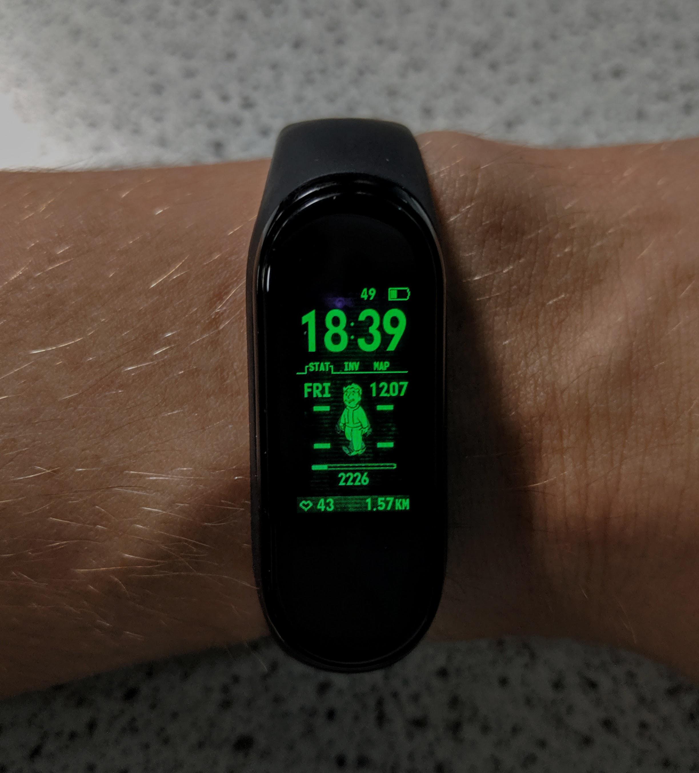 Understand and buy > mi band 5 watch faces iphone > disponibile