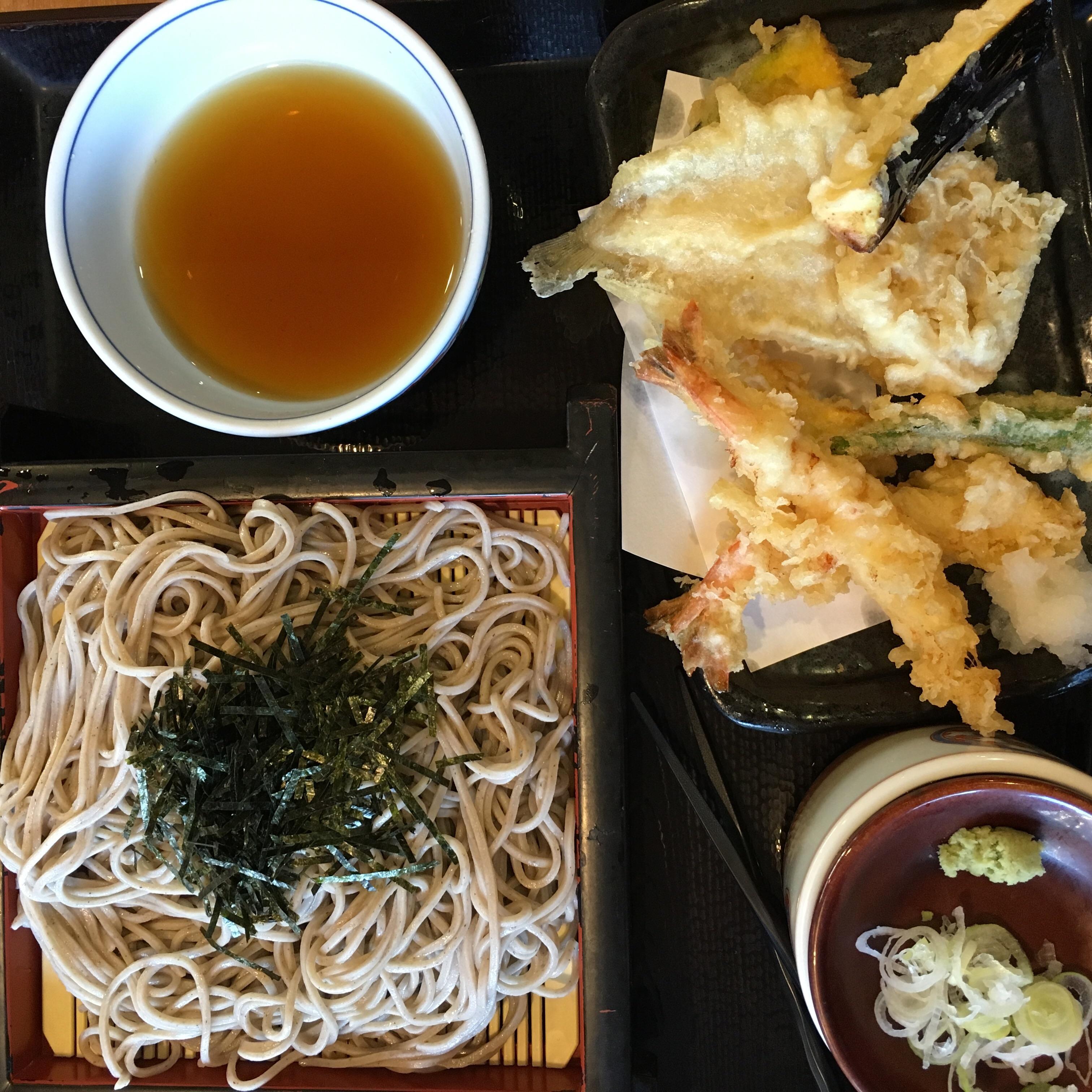 Cold Soba with Tempura r/JapaneseFood