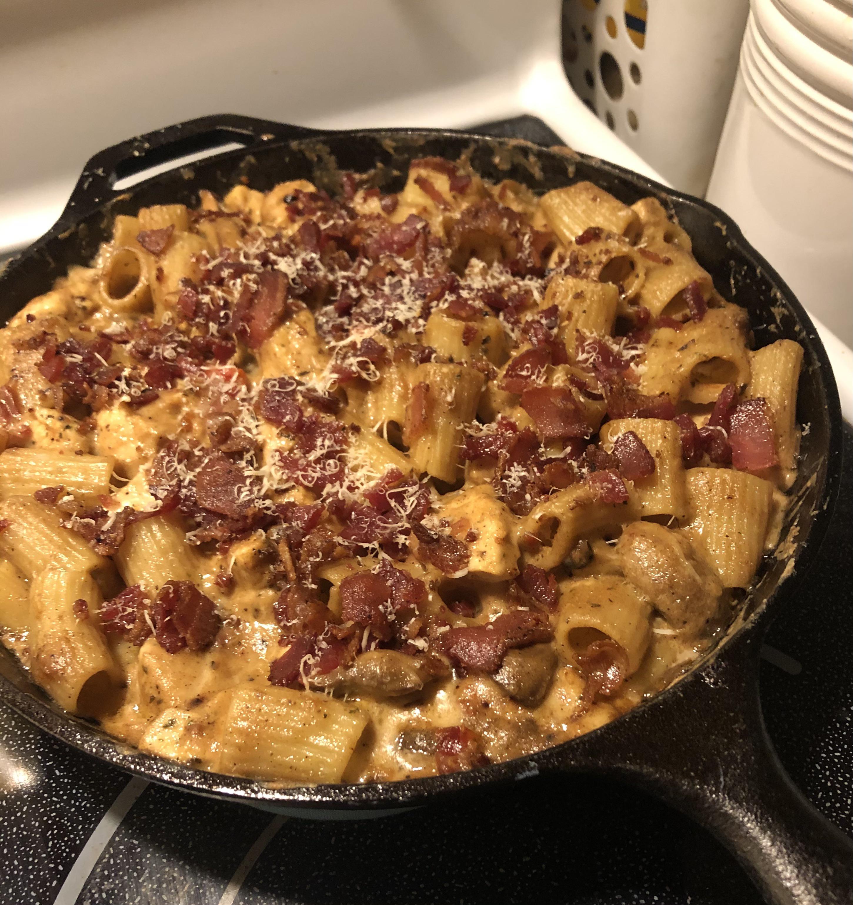 [Homemade] Sun Dried Tomato Chicken Alfredo with Mushrooms and Bacon r/food