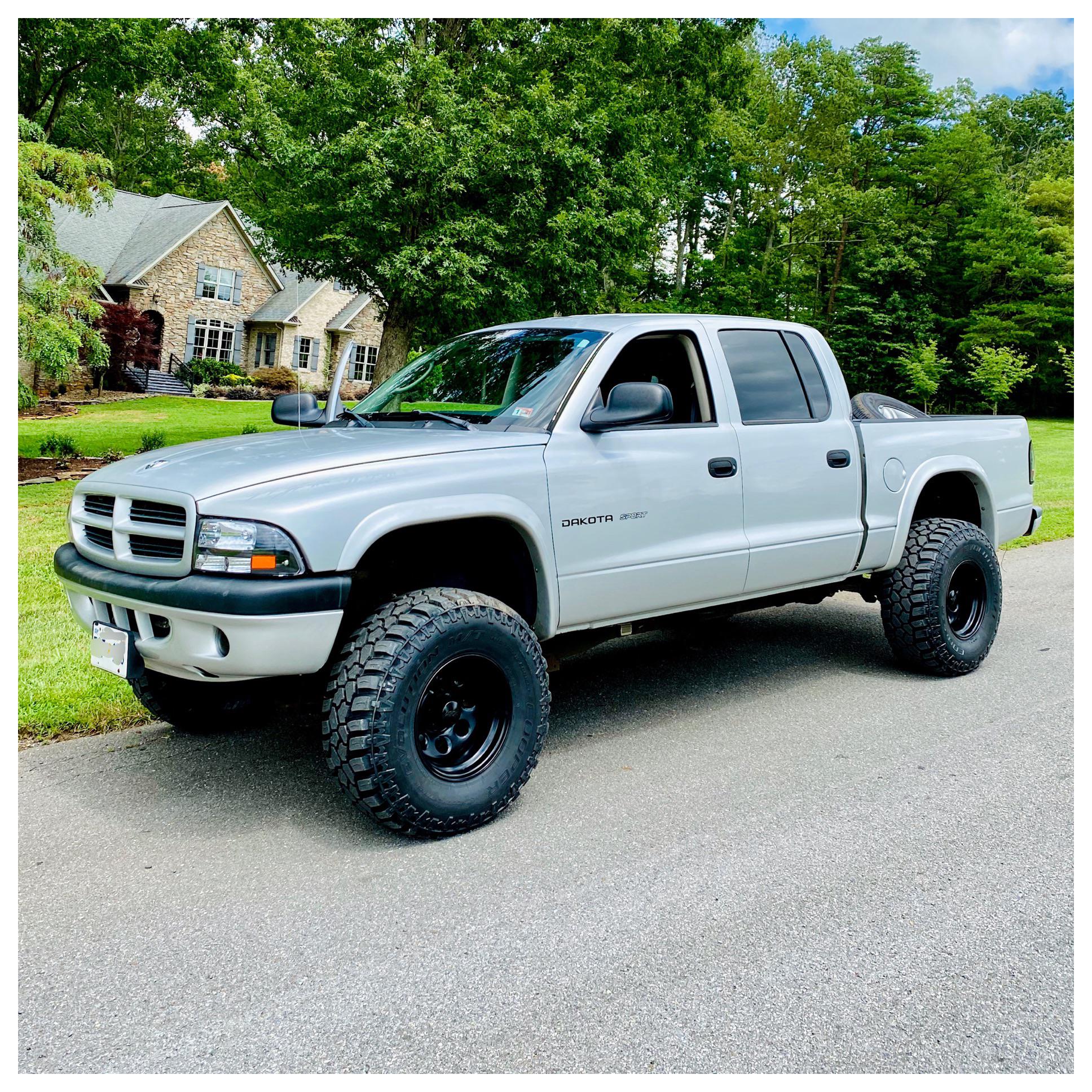 Lifted Dodge Dakota