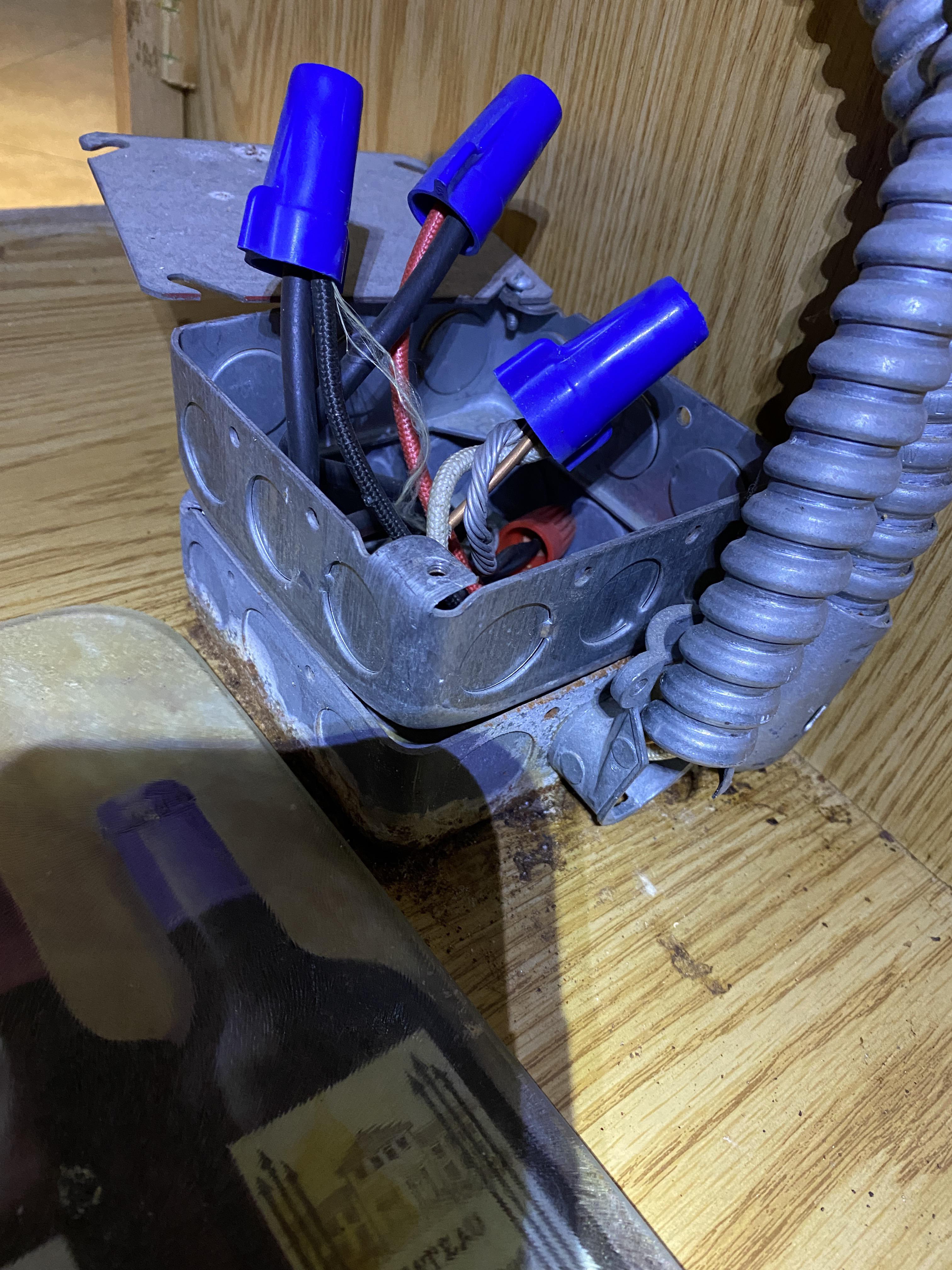 How to wire new stove top with current wiring? r/askanelectrician