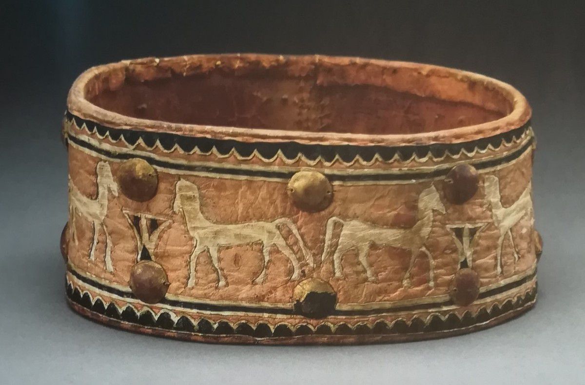 Copper and leather dog collar from the tomb of Maiherpri in the Valley