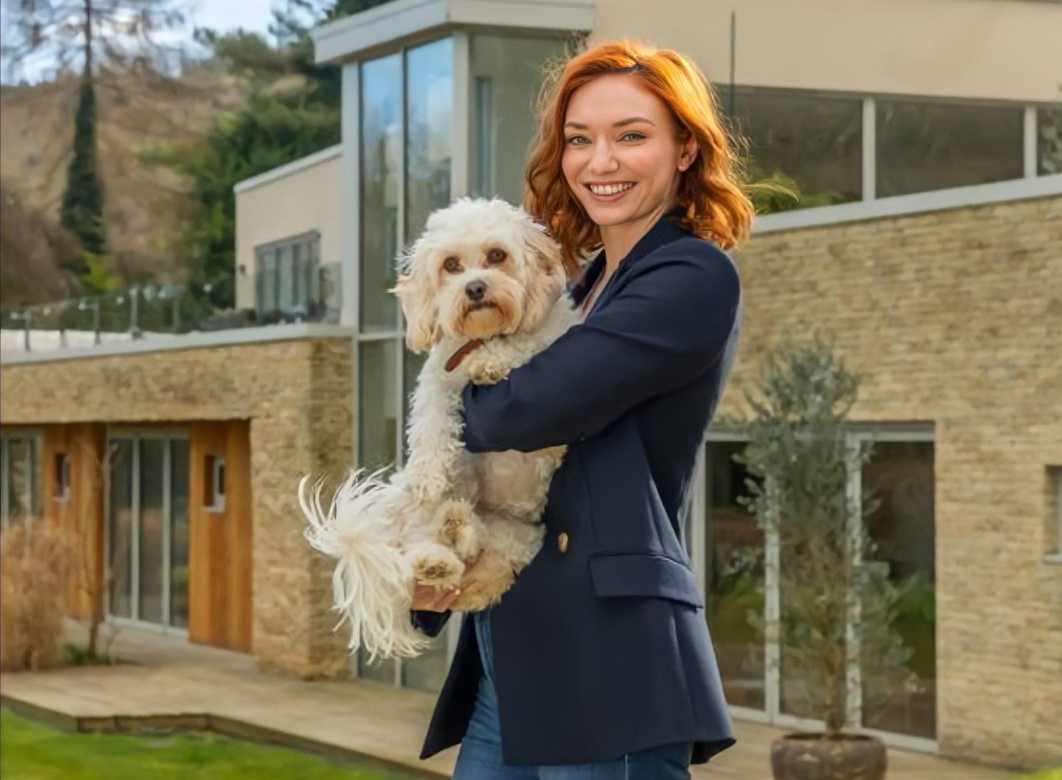 Eleanor Tomlinson