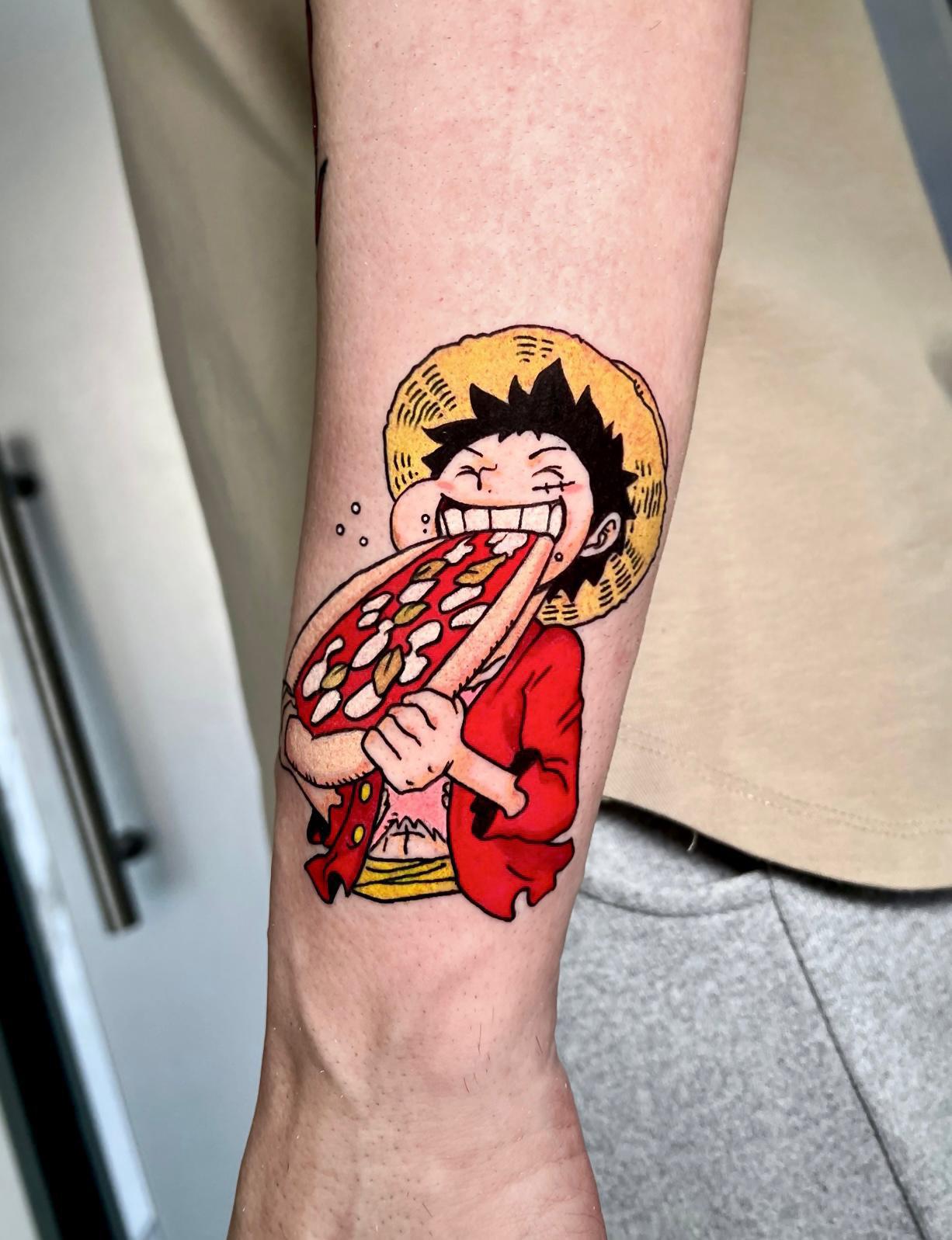 My new One Piece tattoo Made by manuelcali.tattoo (Drawed by Oda for the italian community) r